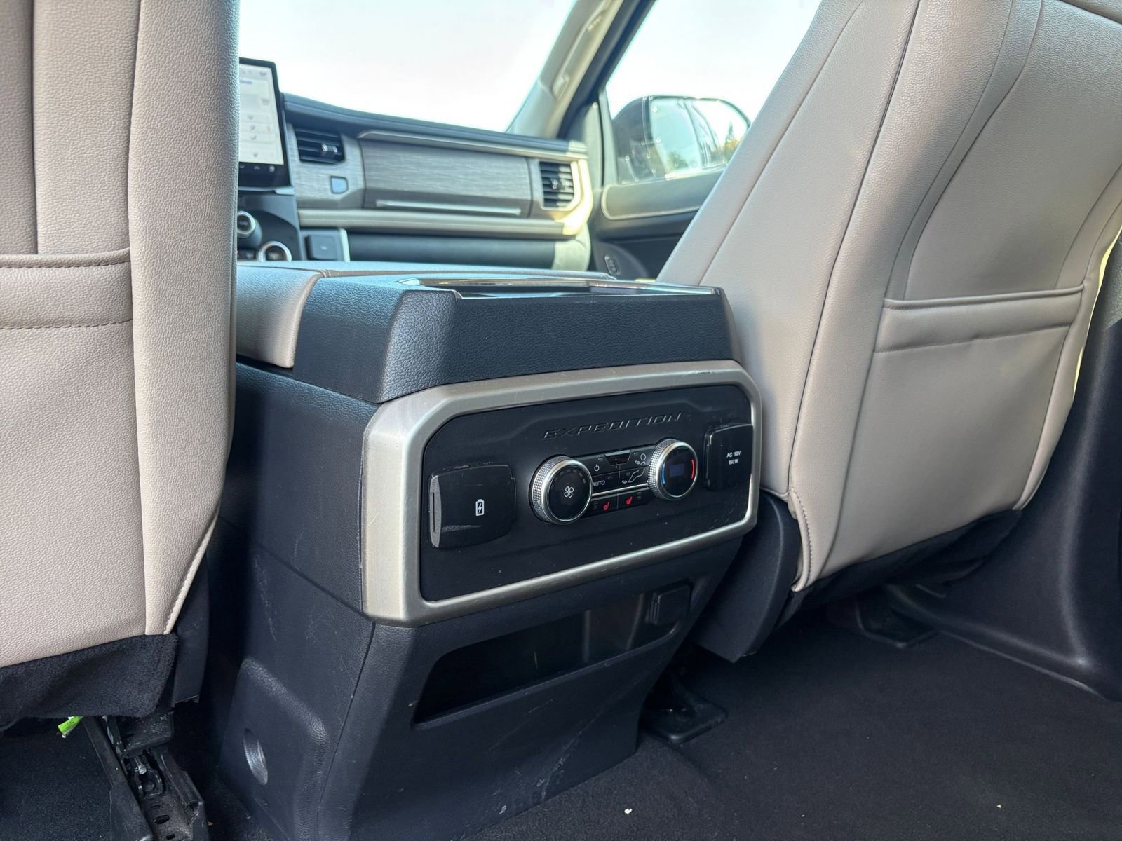 Thumbnail: 2024 Ford Expedition - 25