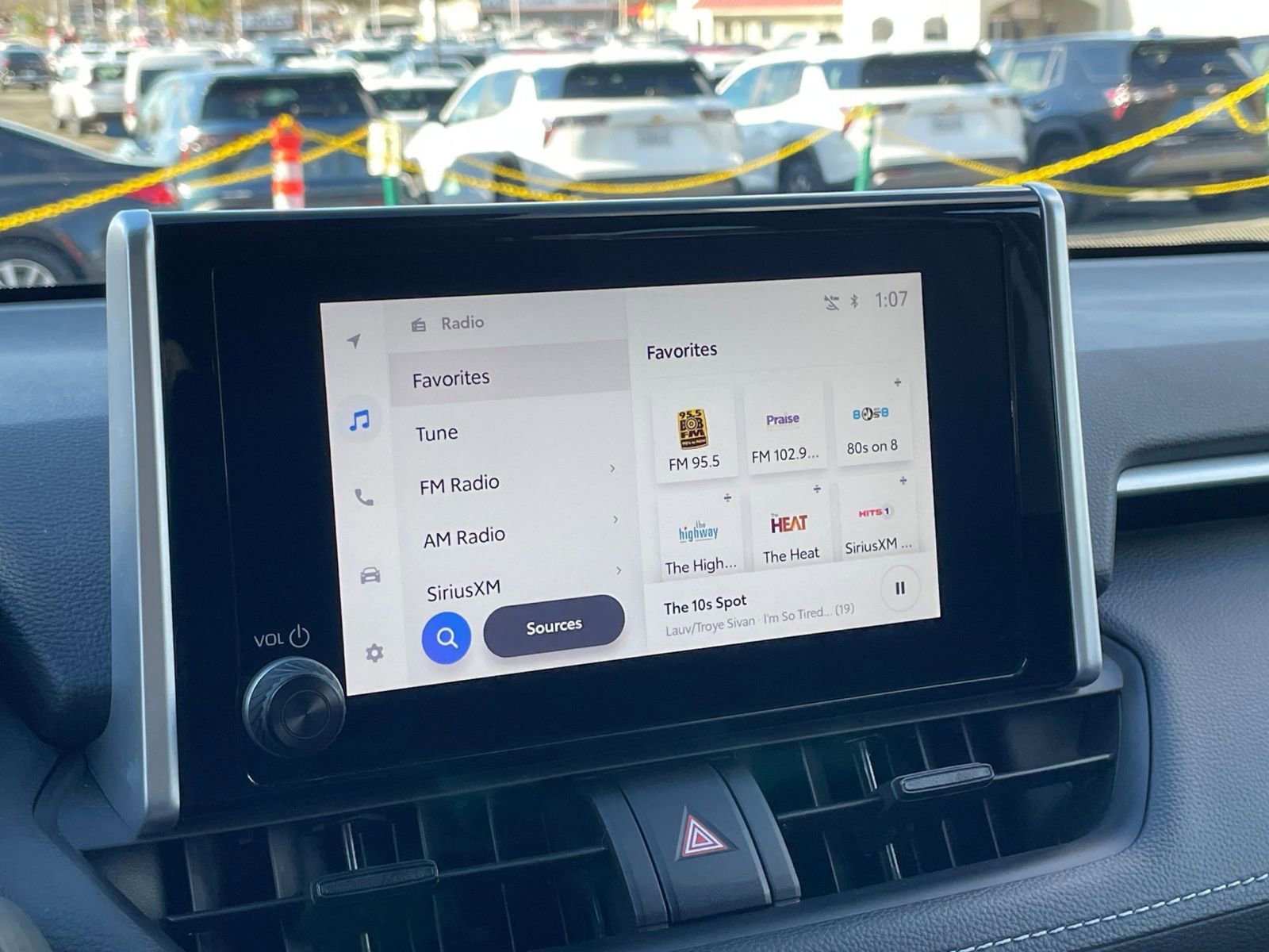 Thumbnail: 2025 Toyota RAV4 - 21