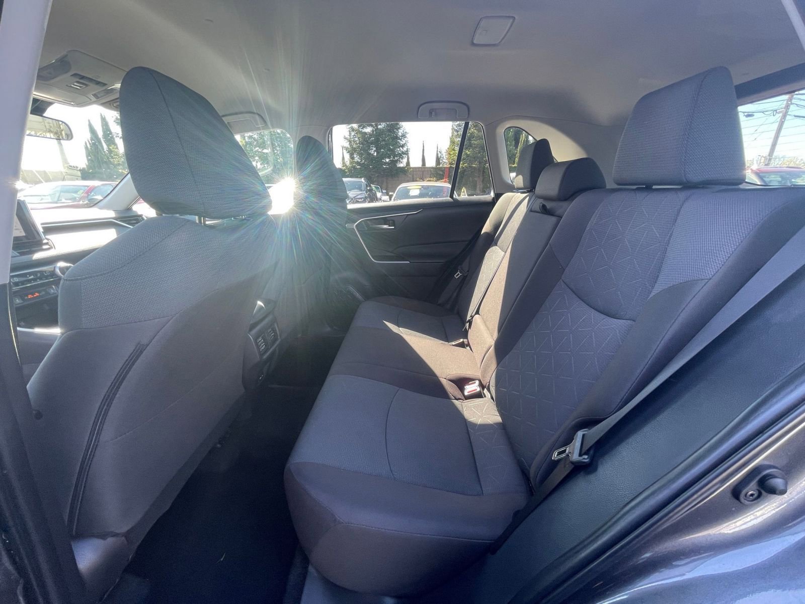 Thumbnail: 2025 Toyota RAV4 - 21