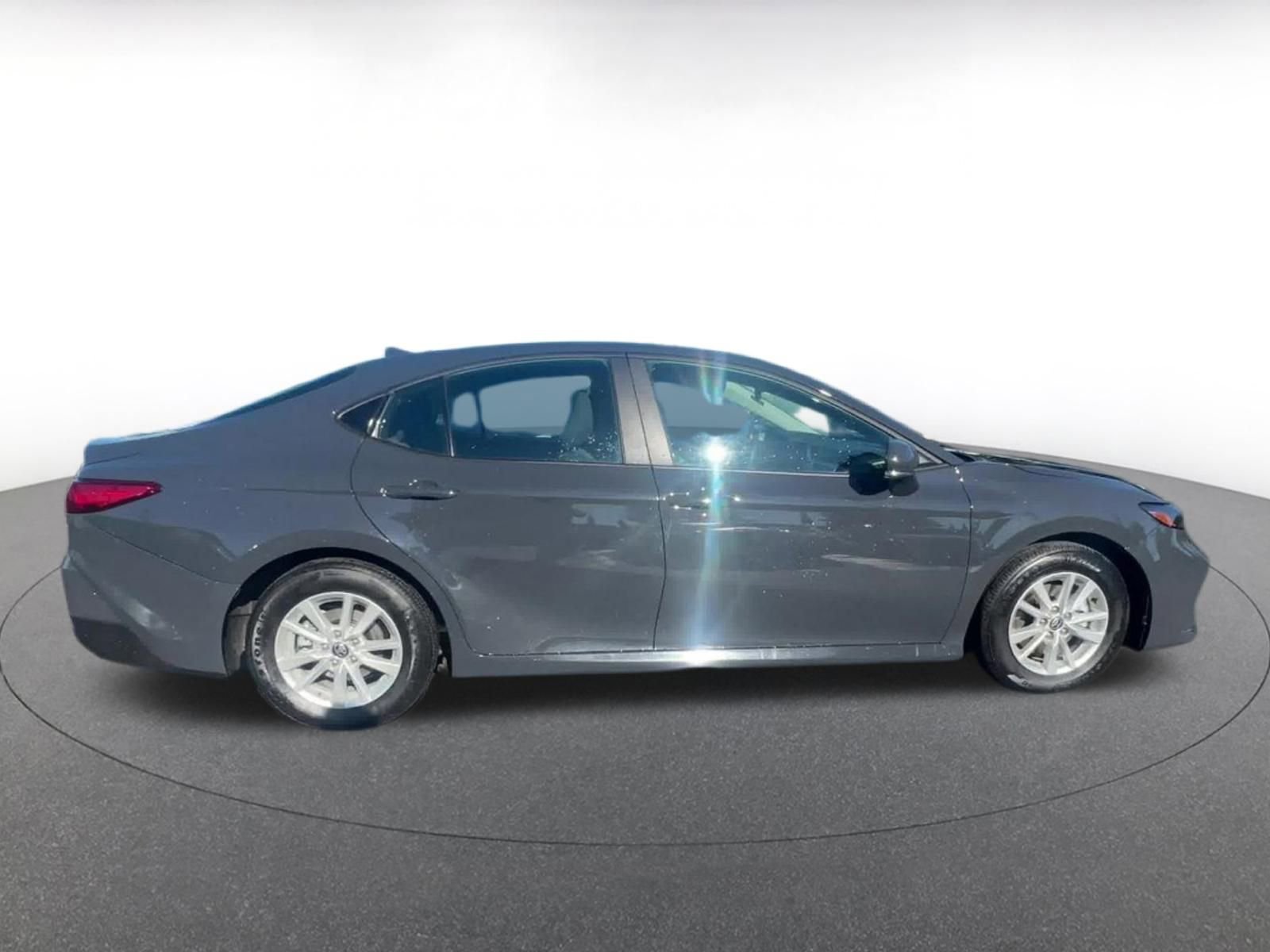 Thumbnail: 2025 Toyota Camry - 16