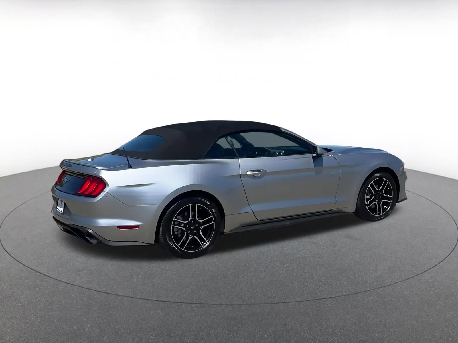 Thumbnail: 2023 Ford Mustang - 15