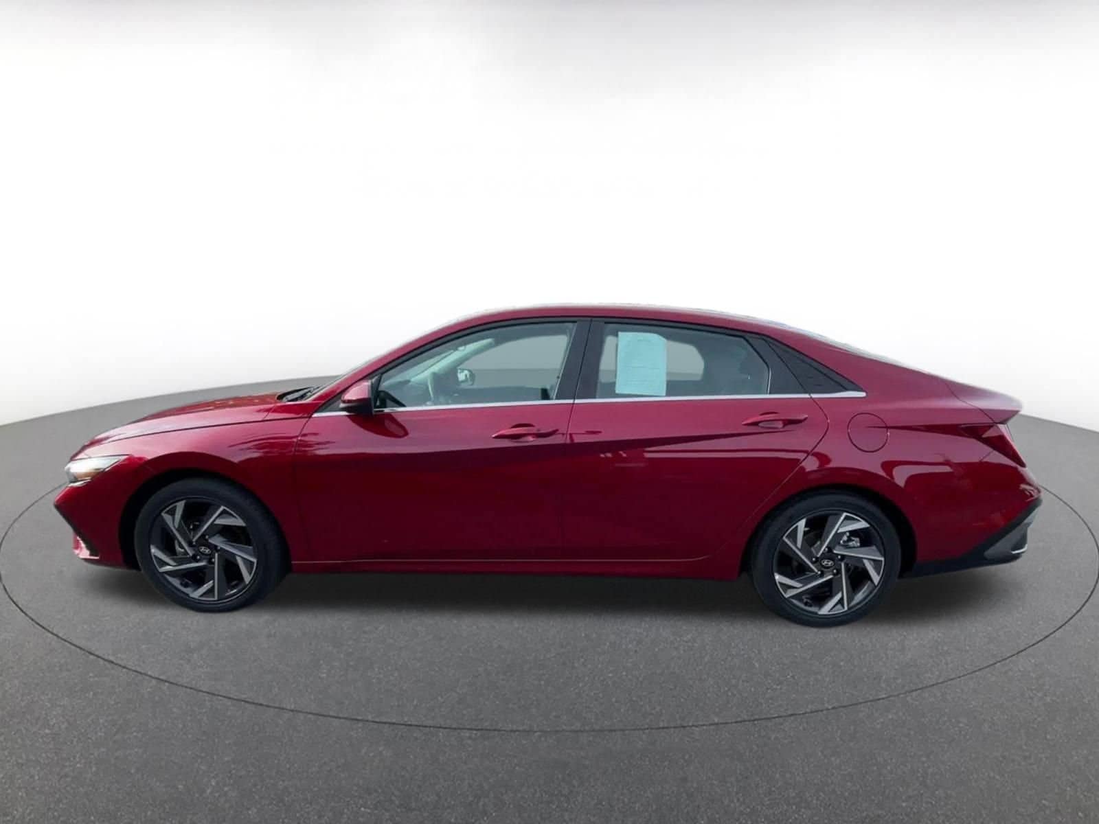 Thumbnail: 2025 Hyundai Elantra - 9