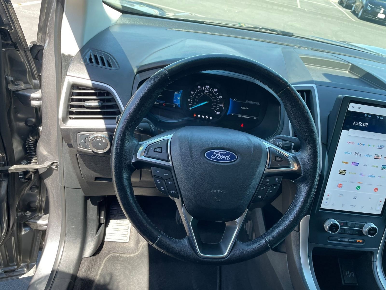 Thumbnail: 2023 Ford Edge - 28