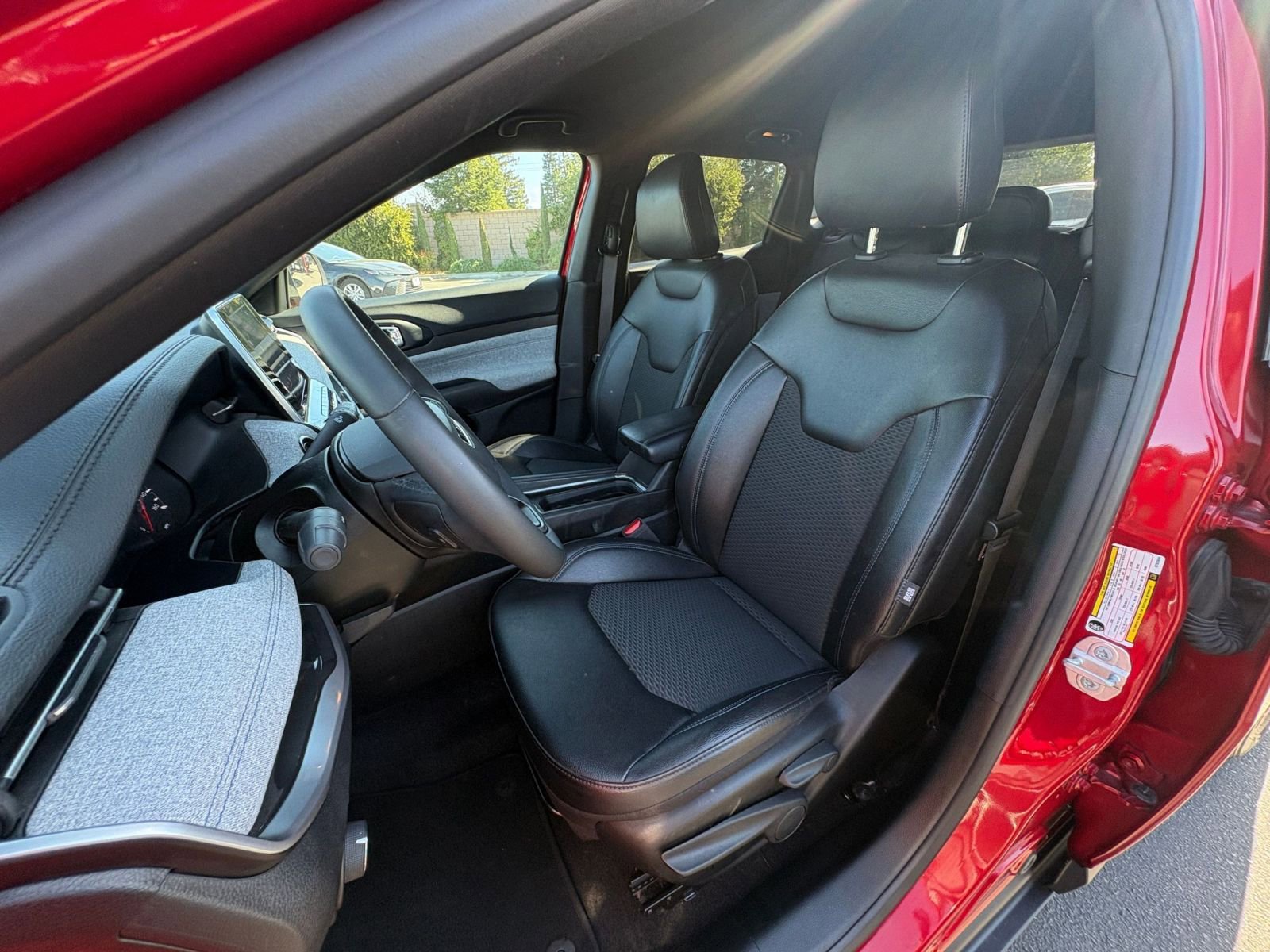 Thumbnail: 2025 Jeep Compass - 35