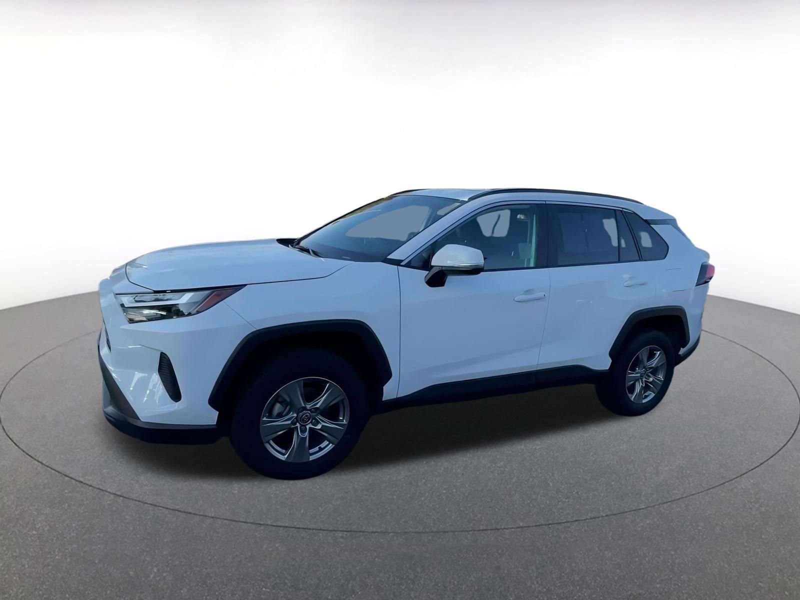 Thumbnail: 2025 Toyota RAV4 - 8