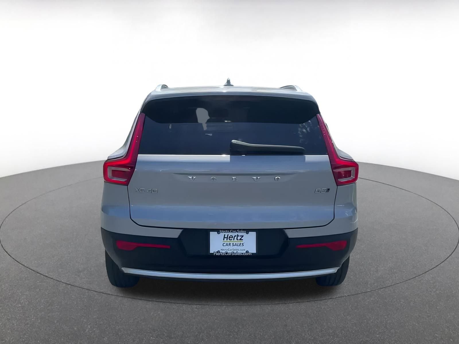 Thumbnail: 2024 Volvo XC40 - 12