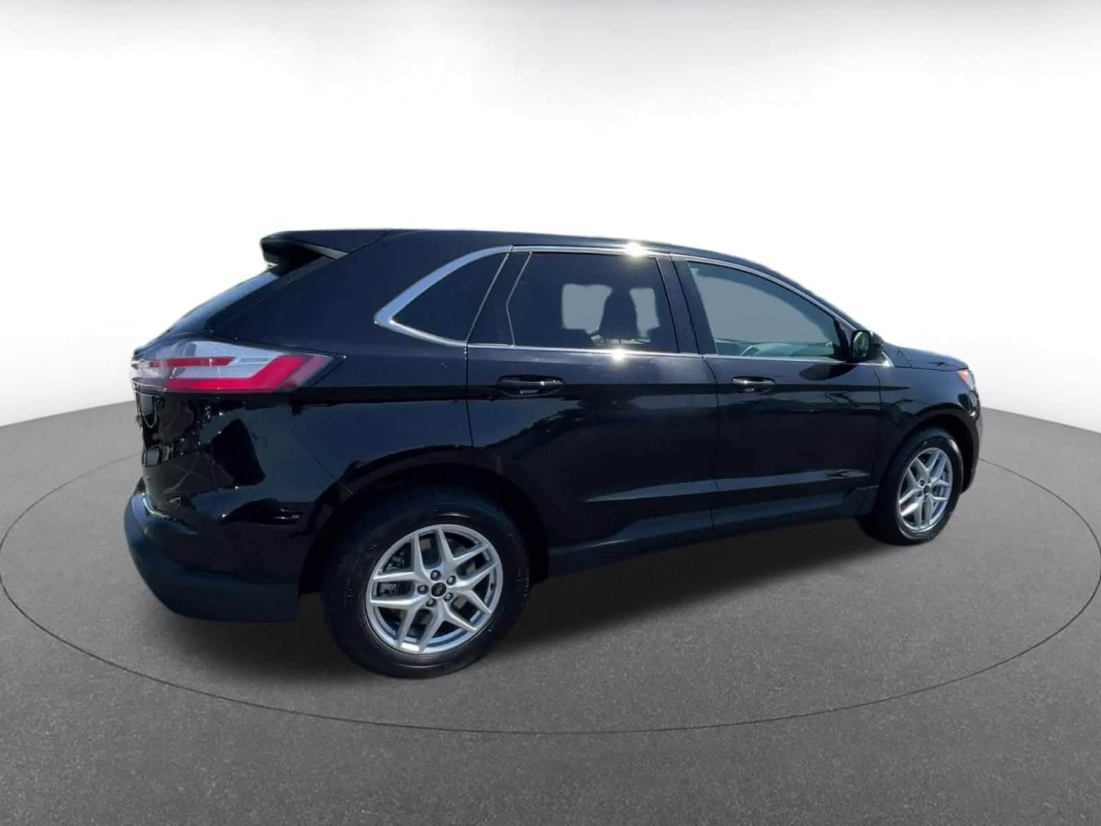 Thumbnail: 2024 Ford Edge - 15