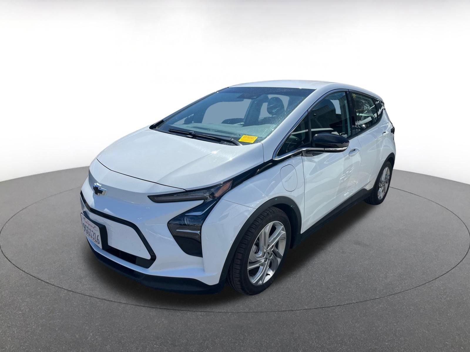 Thumbnail: 2023 Chevrolet Bolt EV - 3