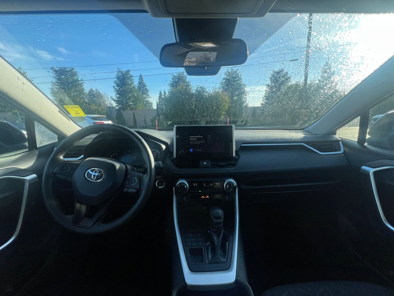 Thumbnail: 2025 Toyota RAV4 - 35