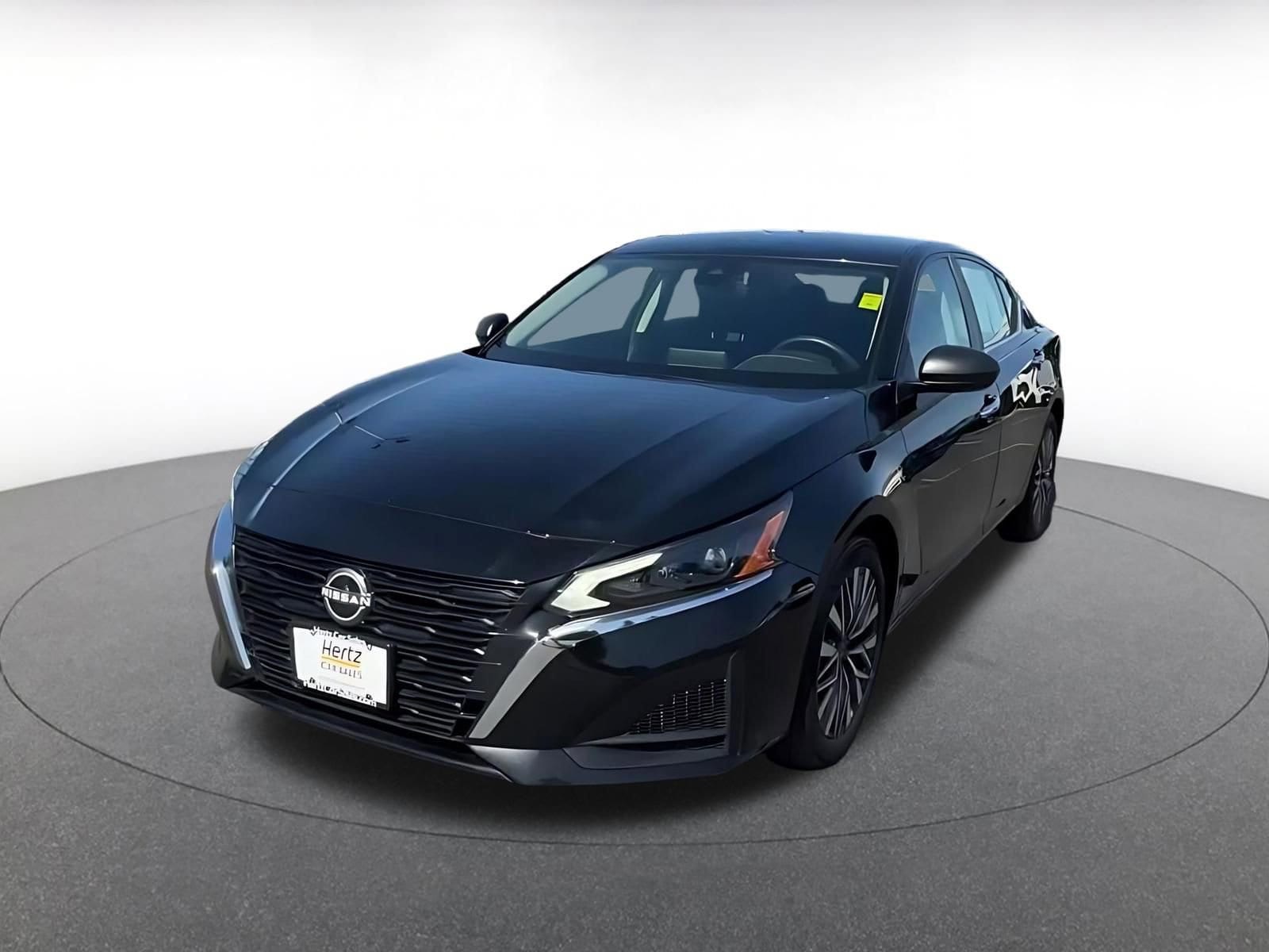 Thumbnail: 2025 Nissan Altima - 7