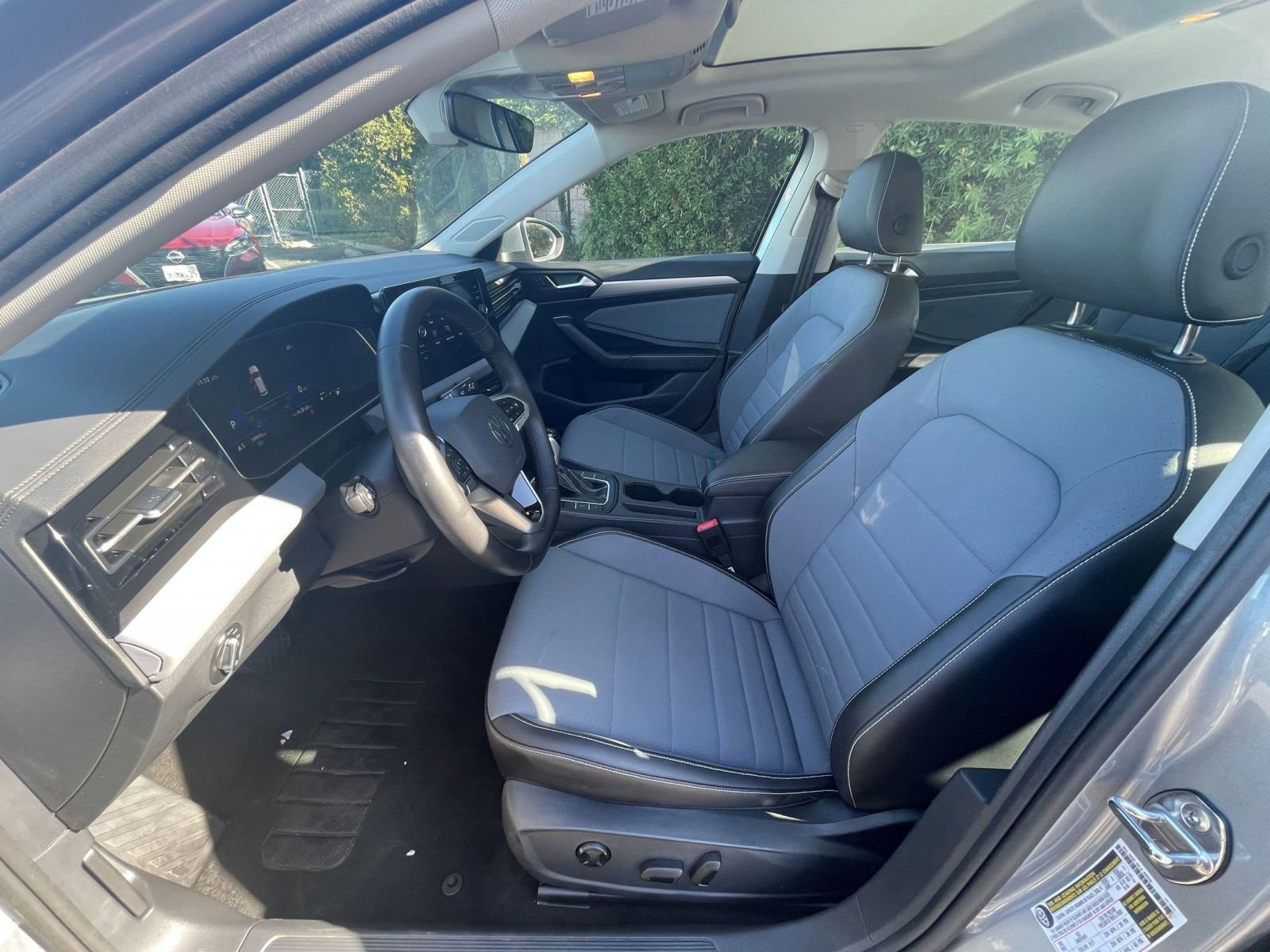 Thumbnail: 2025 Volkswagen Jetta - 25