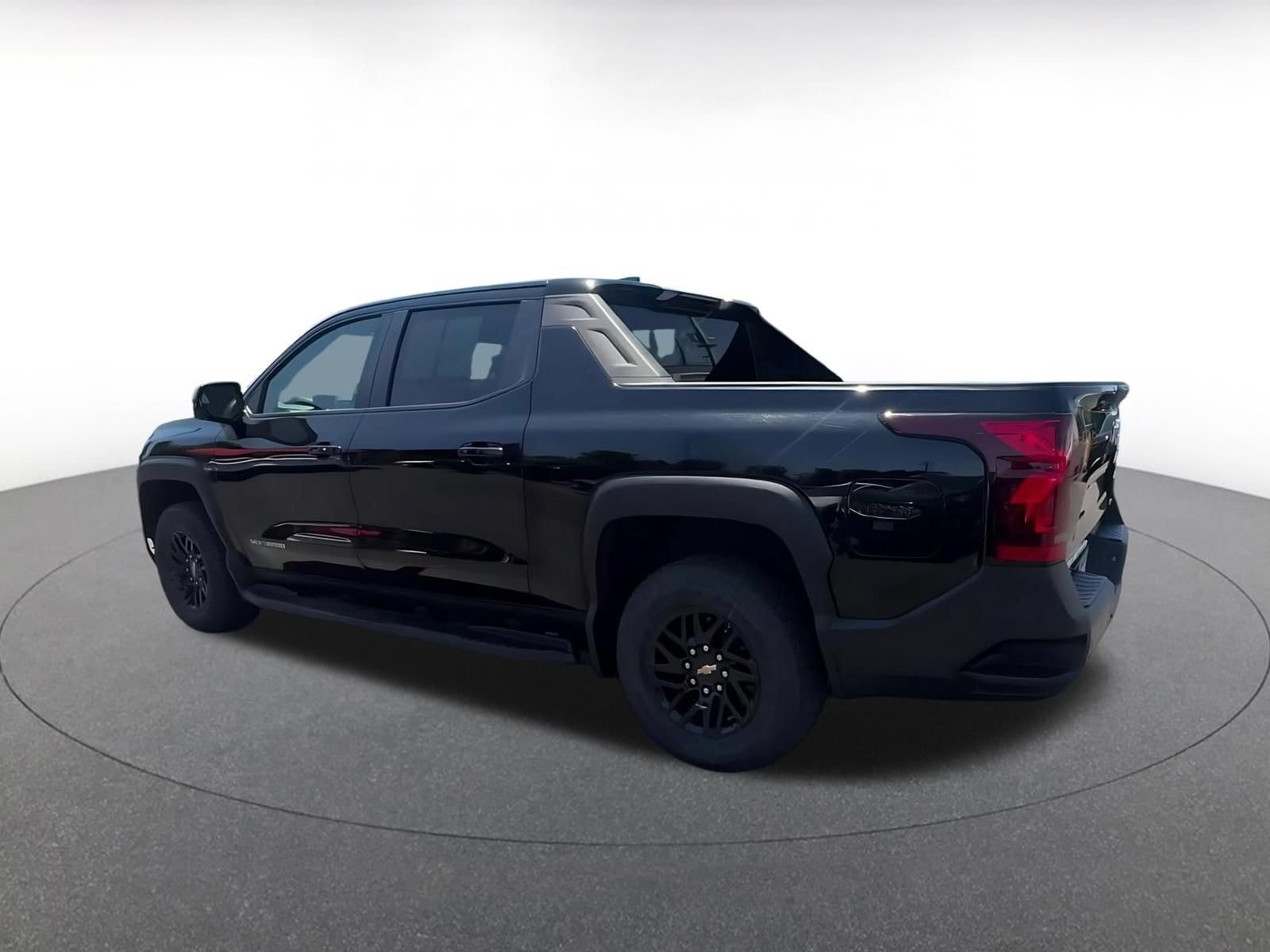 Thumbnail: 2024 Chevrolet Silverado EV - 10