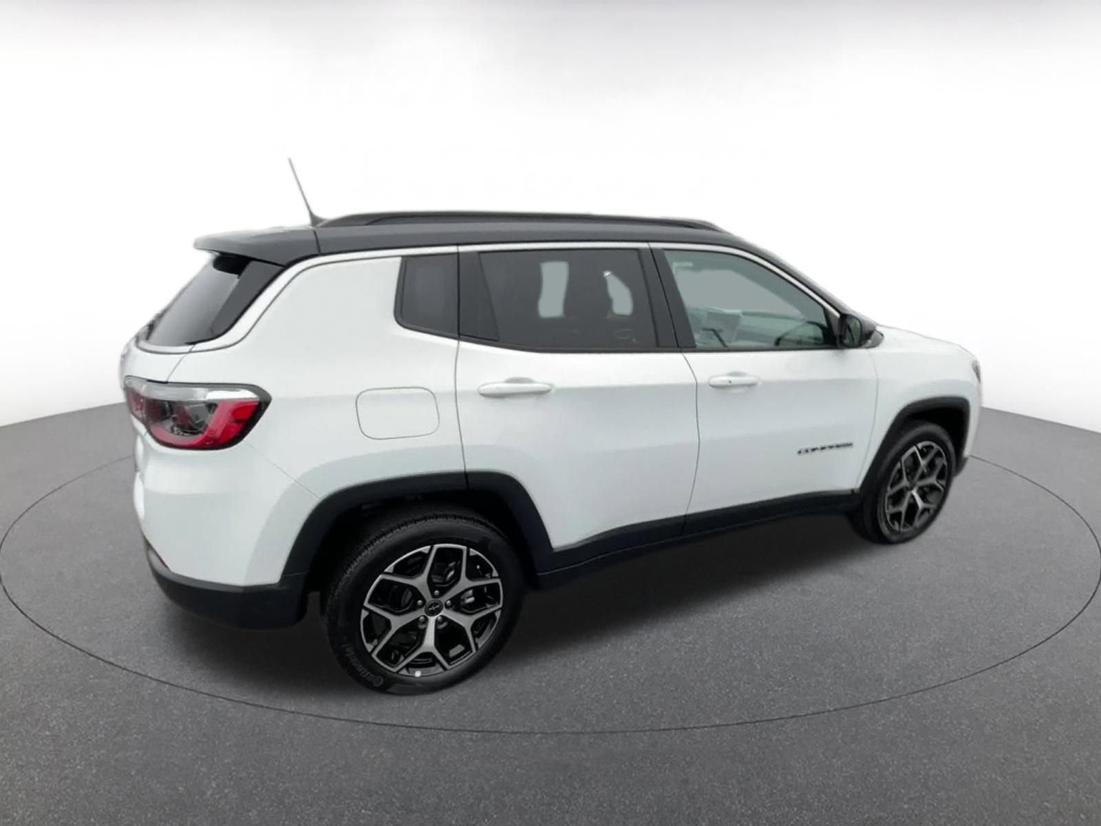 Thumbnail: 2025 Jeep Compass - 15