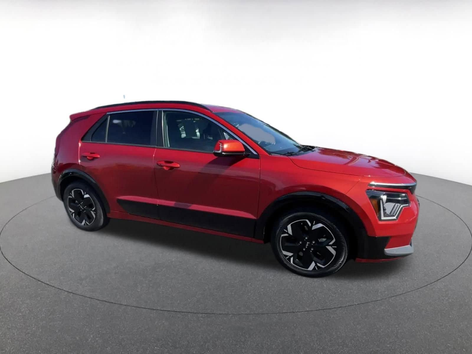 Thumbnail: 2023 Kia Niro - 2