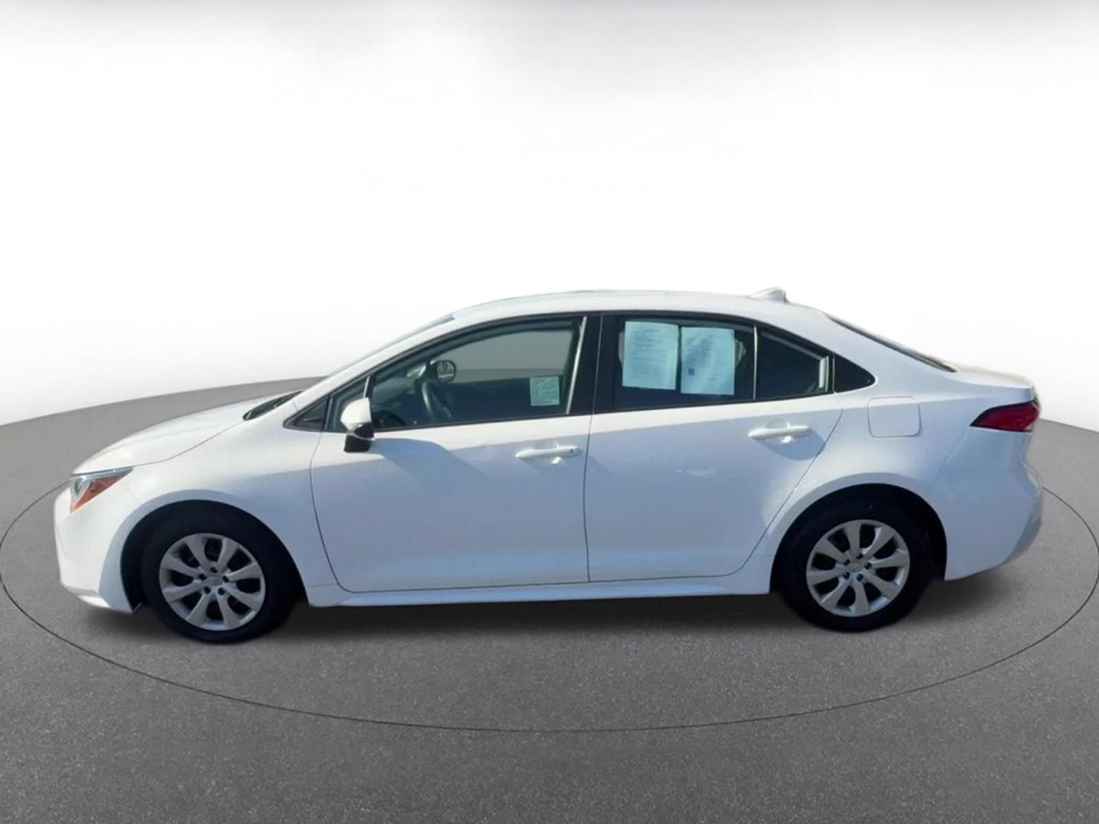 Thumbnail: 2025 Toyota Corolla - 9