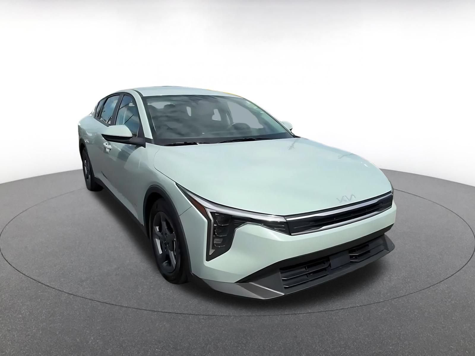 Thumbnail: 2026 Kia K4 - 3