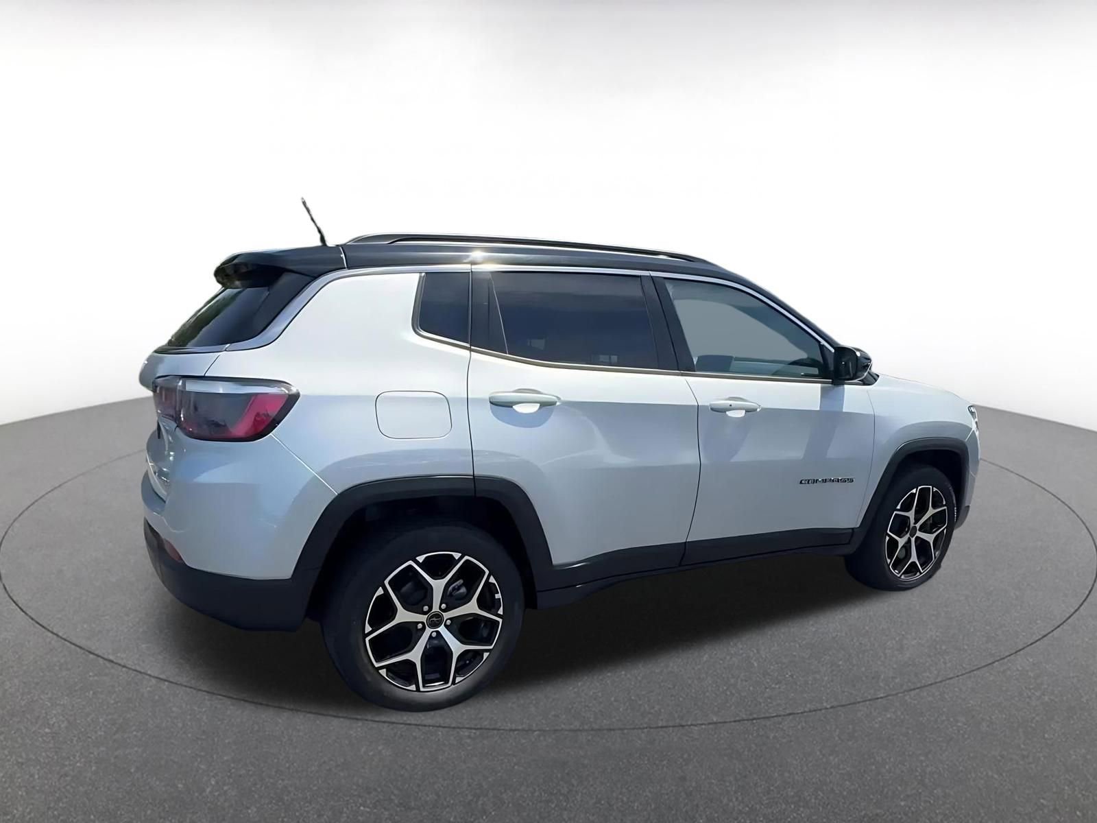 Thumbnail: 2025 Jeep Compass - 15