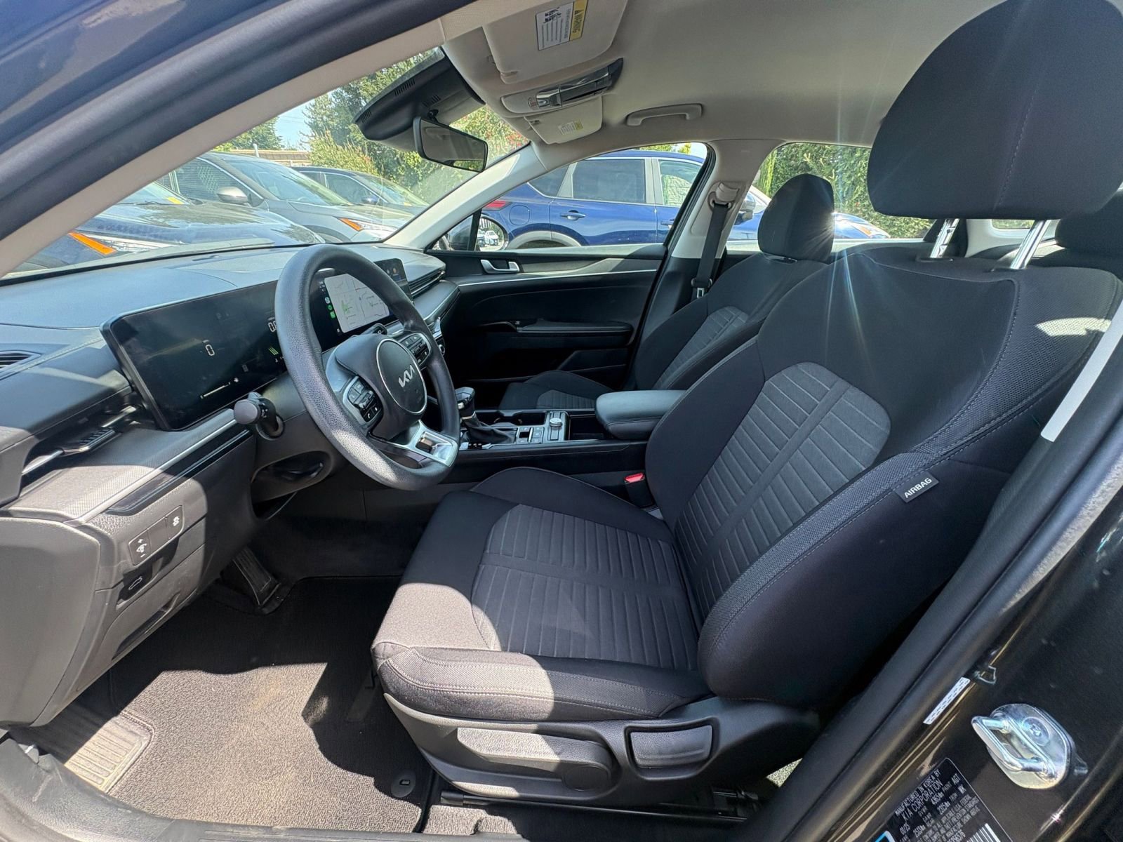 Thumbnail: 2025 Kia K5 - 25