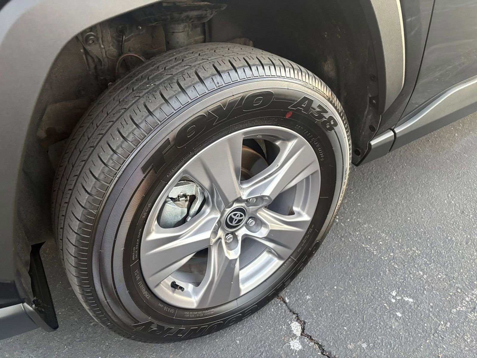 Thumbnail: 2025 Toyota RAV4 - 31