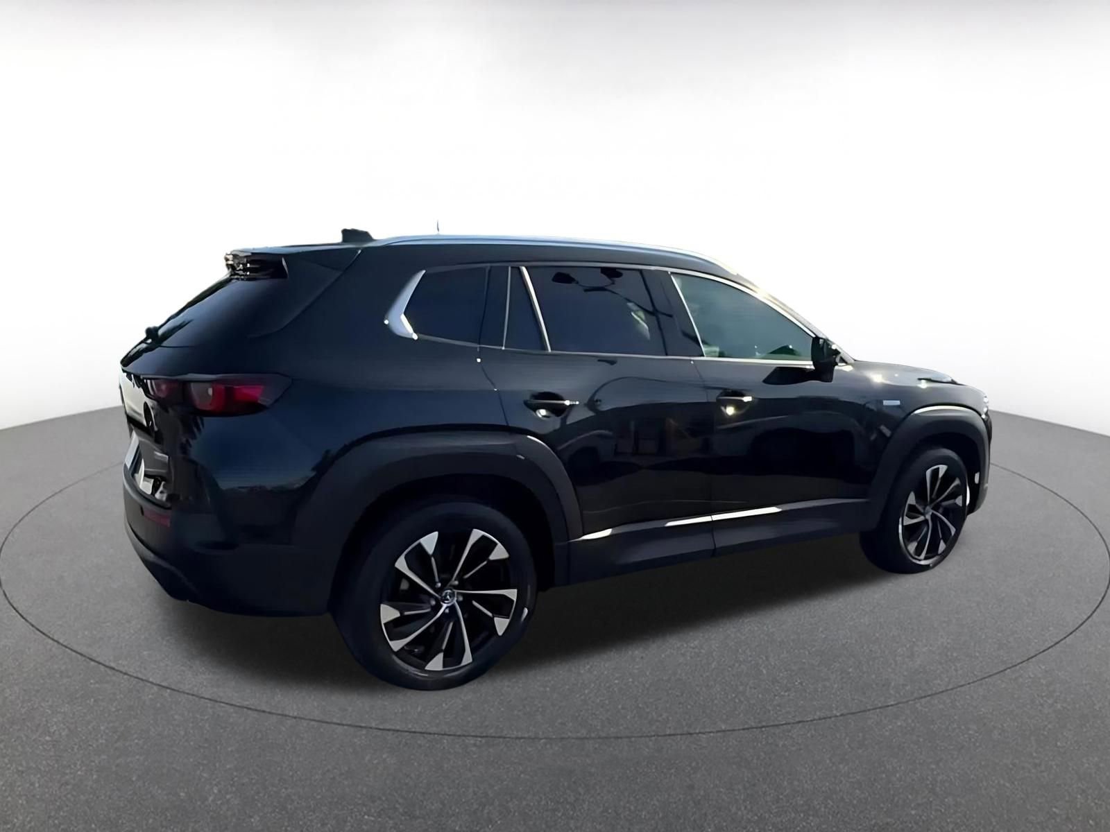 Thumbnail: 2025 Mazda CX-50 - 15