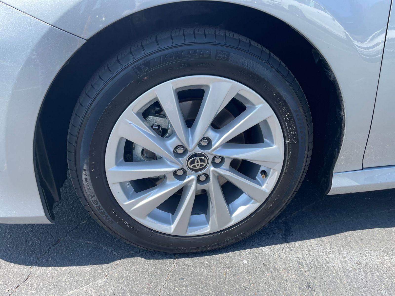 2024 Toyota Camry LE 28