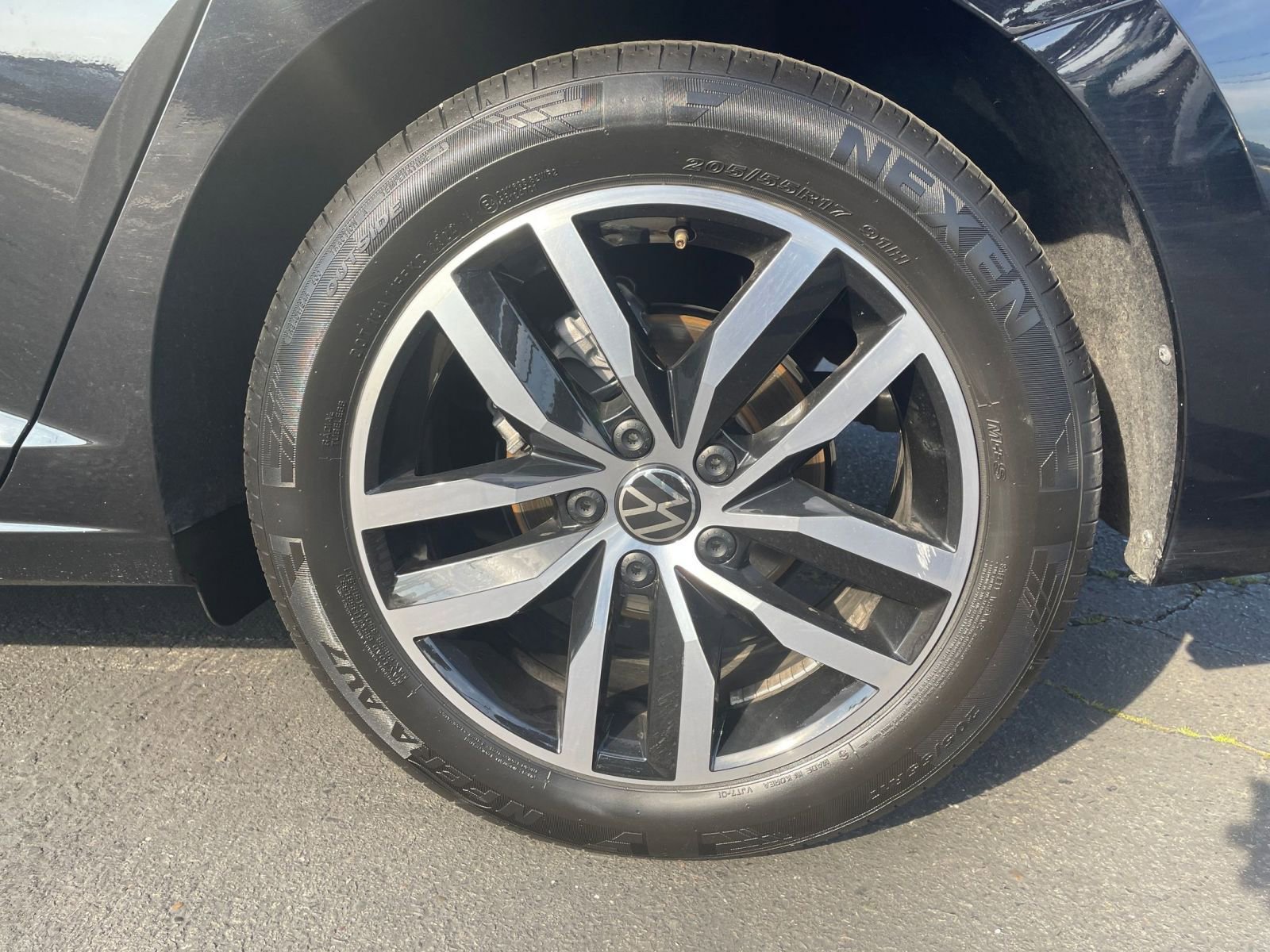 Thumbnail: 2025 Volkswagen Jetta - 25