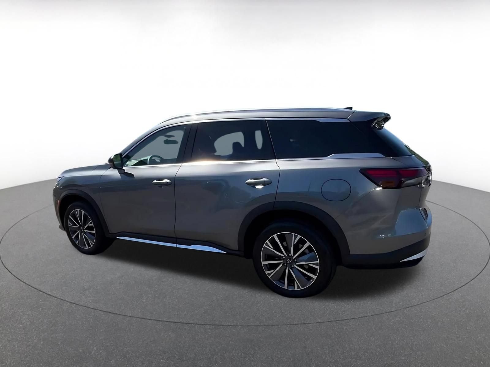 Thumbnail: 2026 INFINITI QX60 - 8