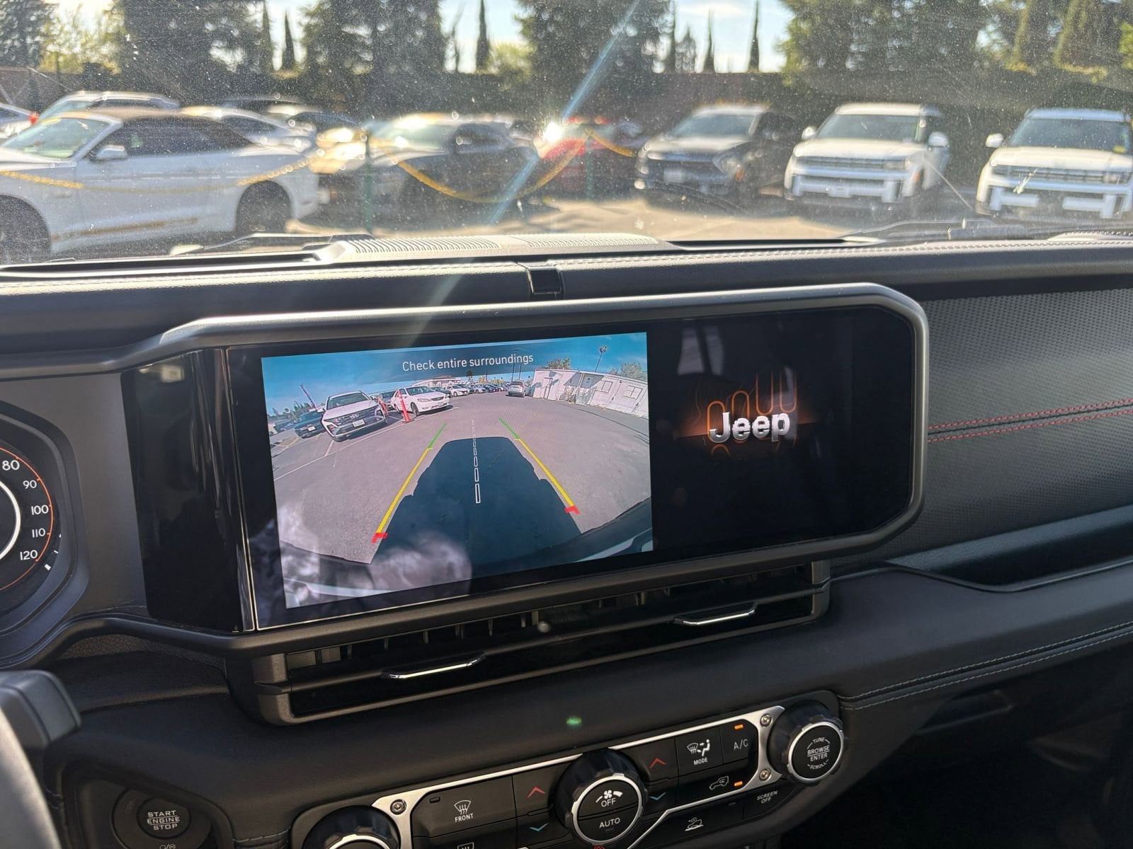 Thumbnail: 2025 Jeep Wrangler - 23