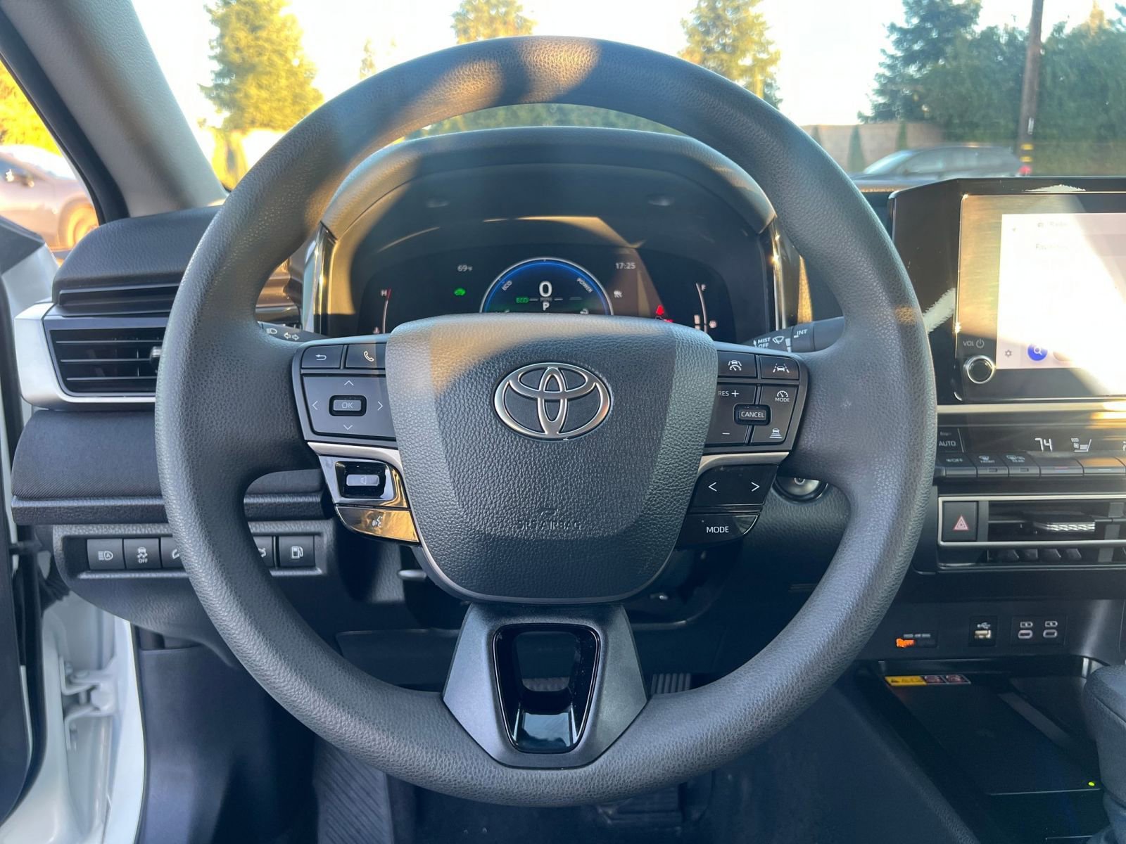 Thumbnail: 2025 Toyota Camry - 34