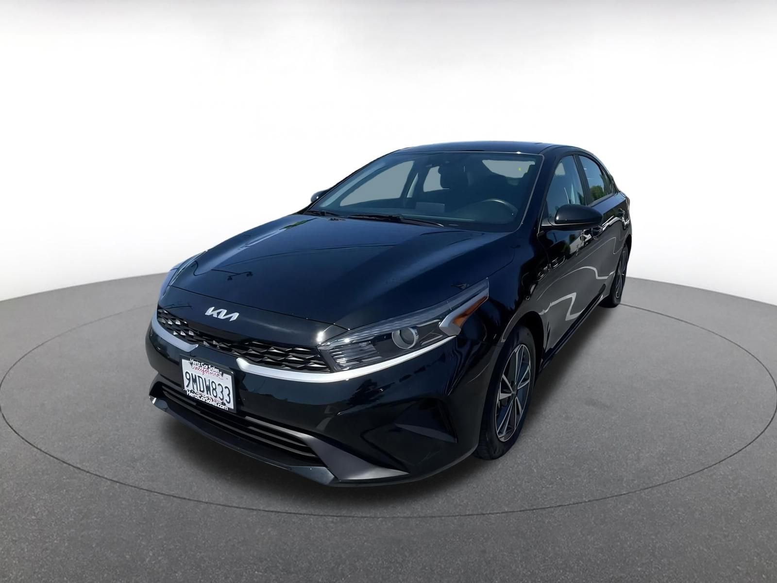 Thumbnail: 2024 Kia Forte - 6