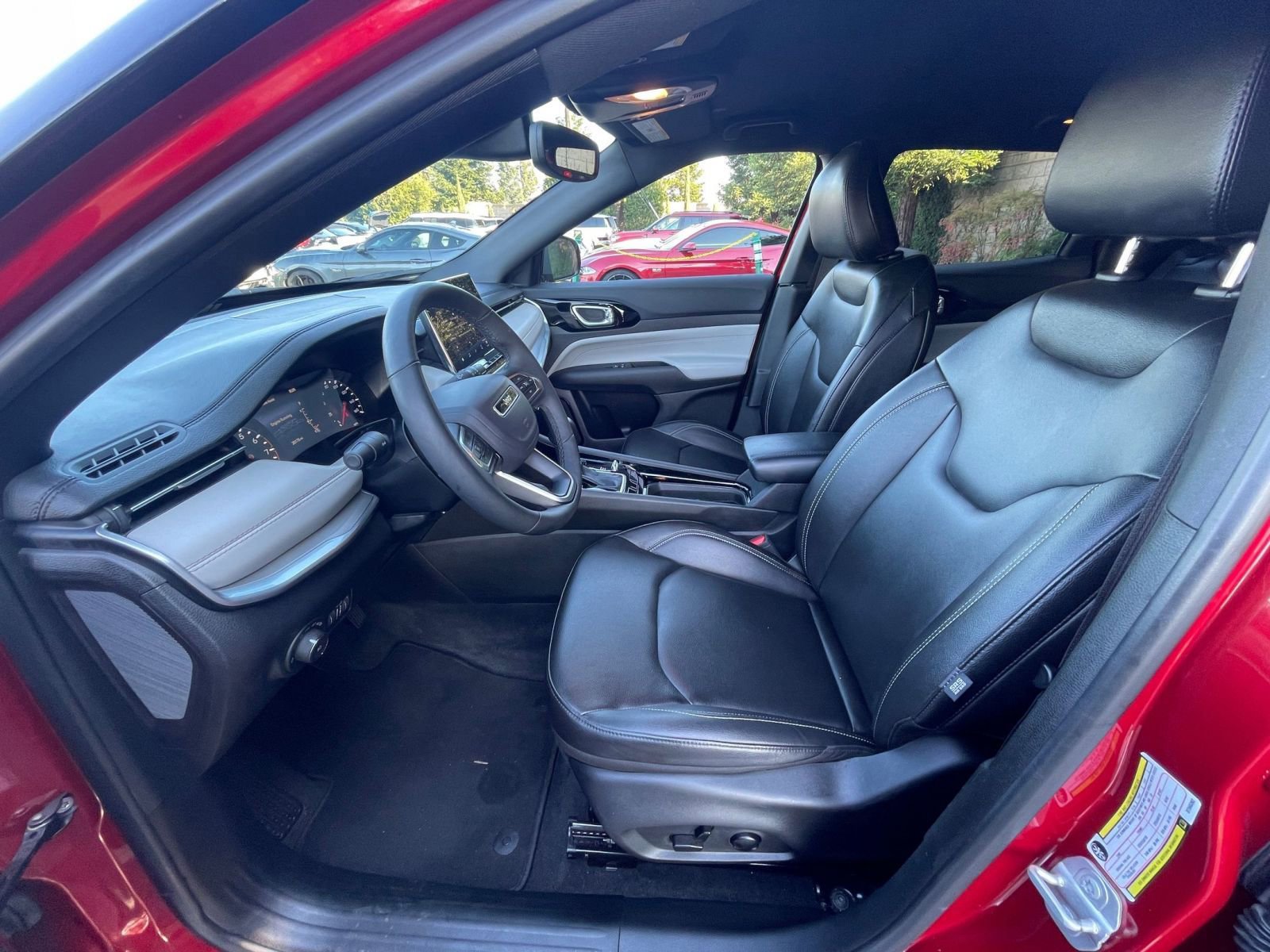 Thumbnail: 2025 Jeep Compass - 27