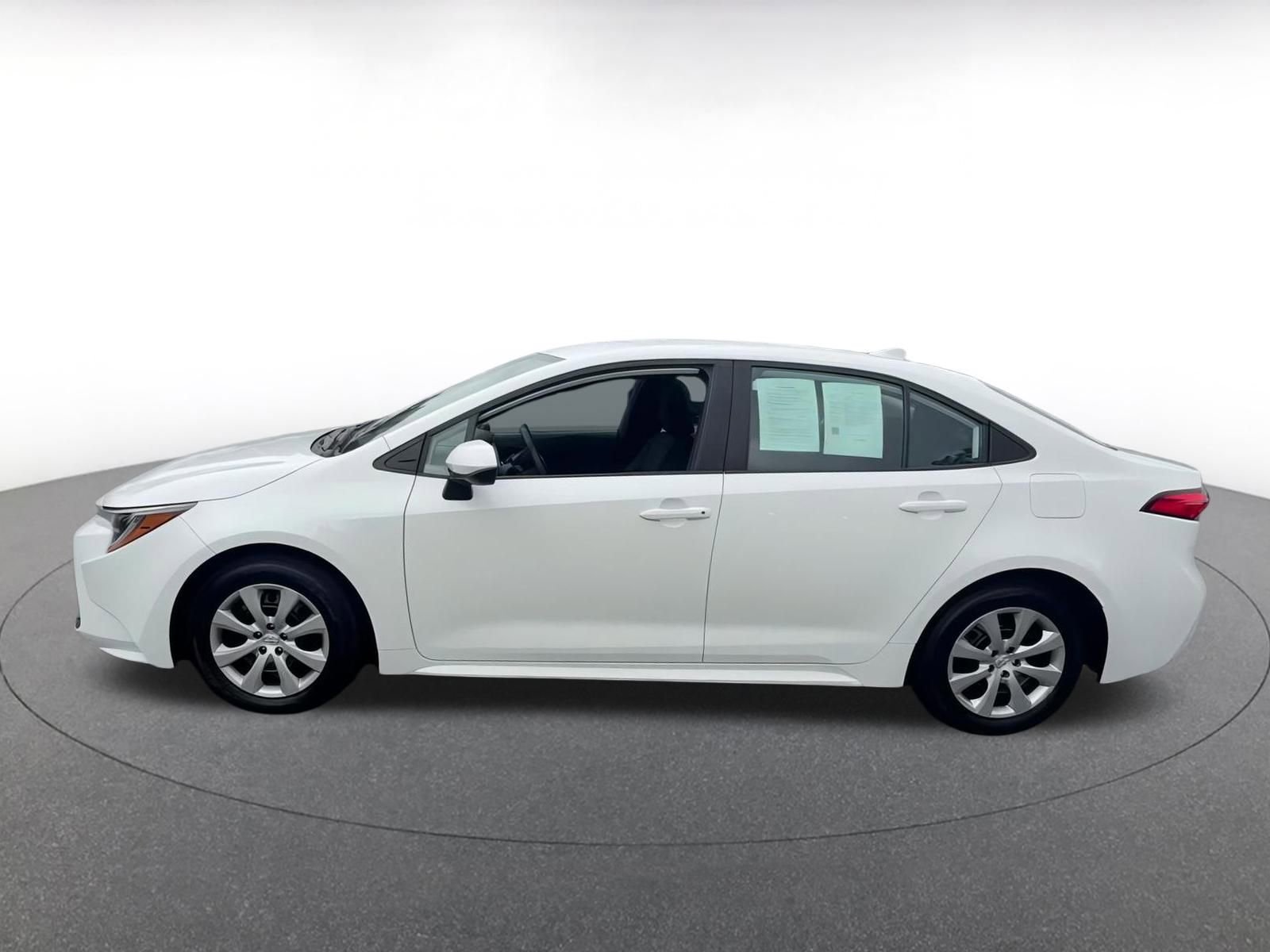 Thumbnail: 2024 Toyota Corolla - 9