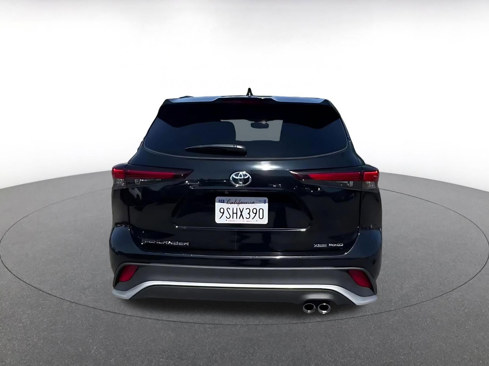 Thumbnail: 2025 Toyota Highlander - 12