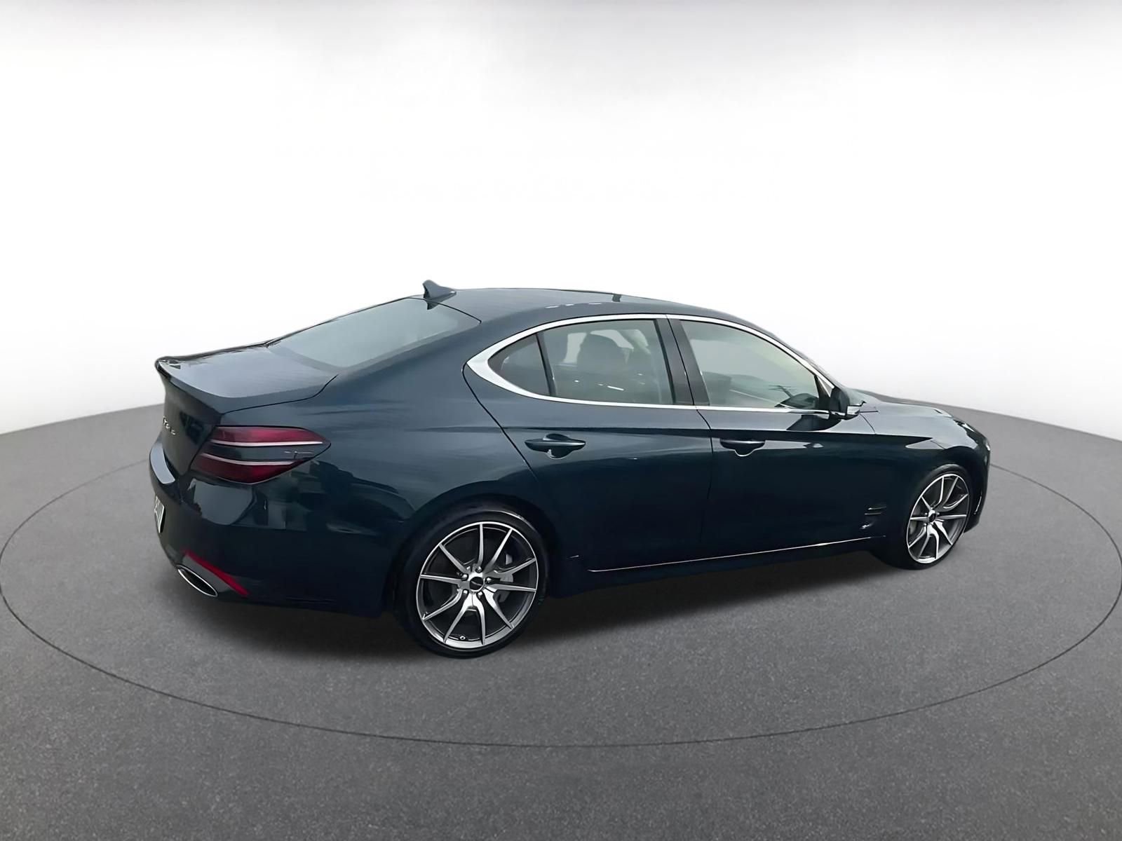 Thumbnail: 2025 Genesis G70 - 15