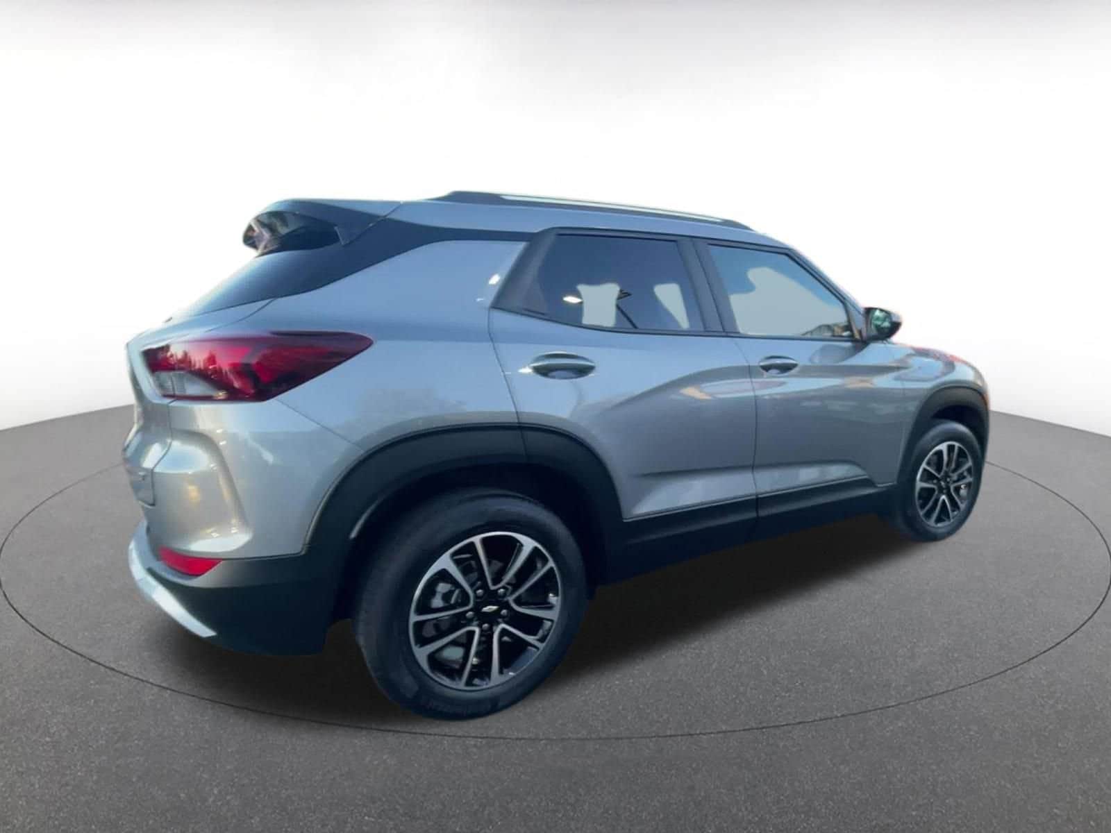 Thumbnail: 2025 Chevrolet TrailBlazer - 15