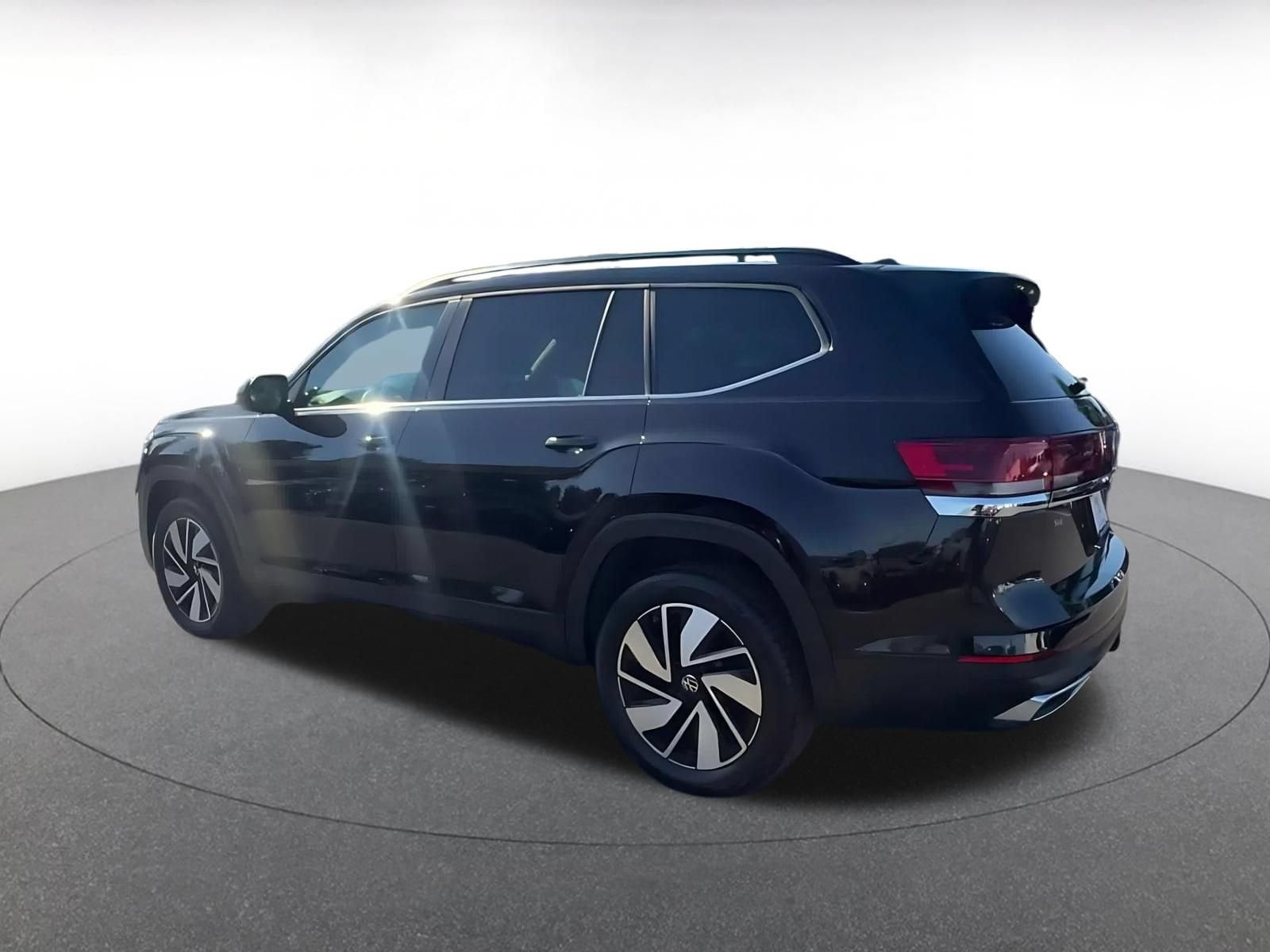 Thumbnail: 2026 Volkswagen Atlas - 10