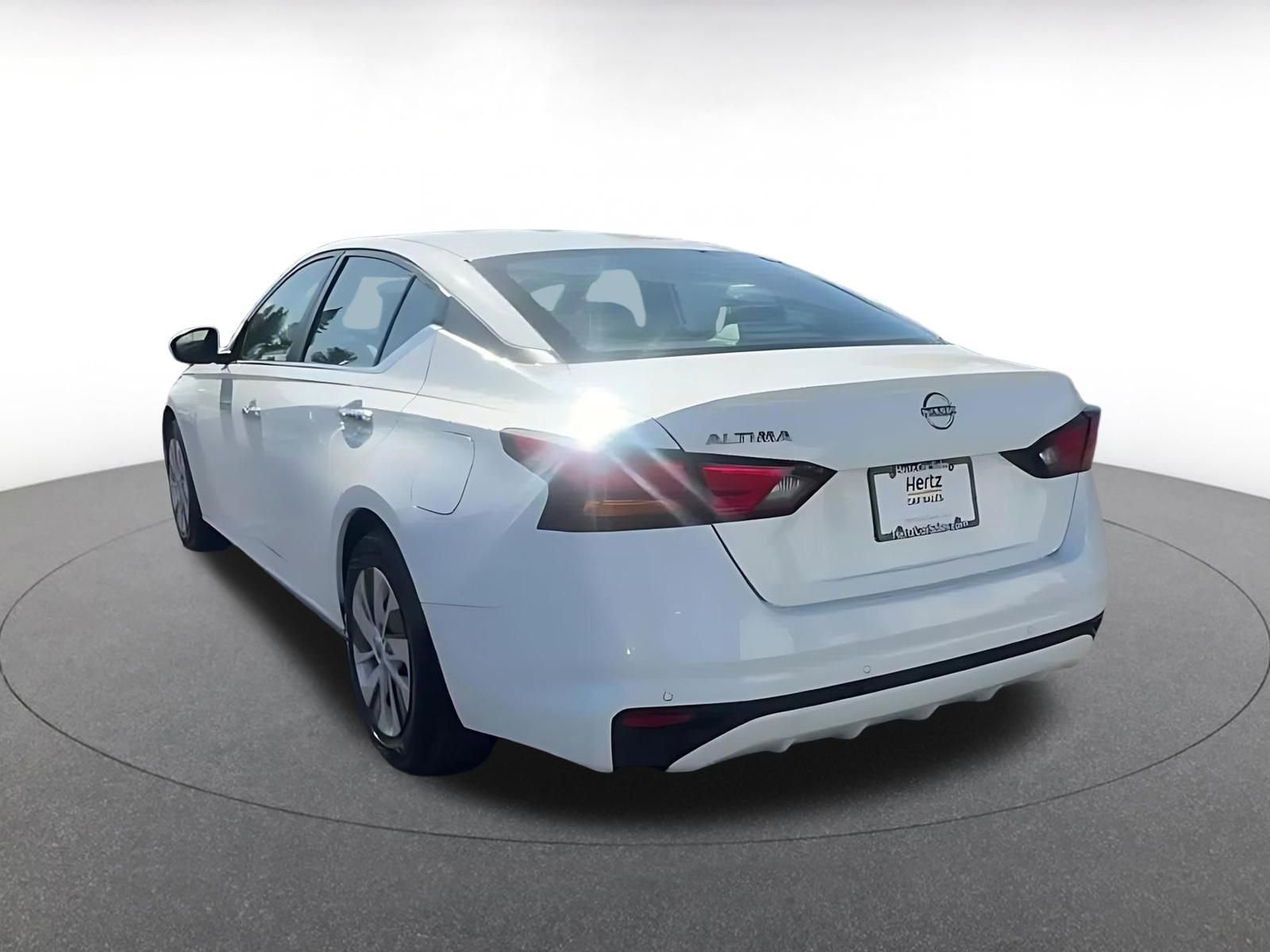 Thumbnail: 2023 Nissan Altima - 11