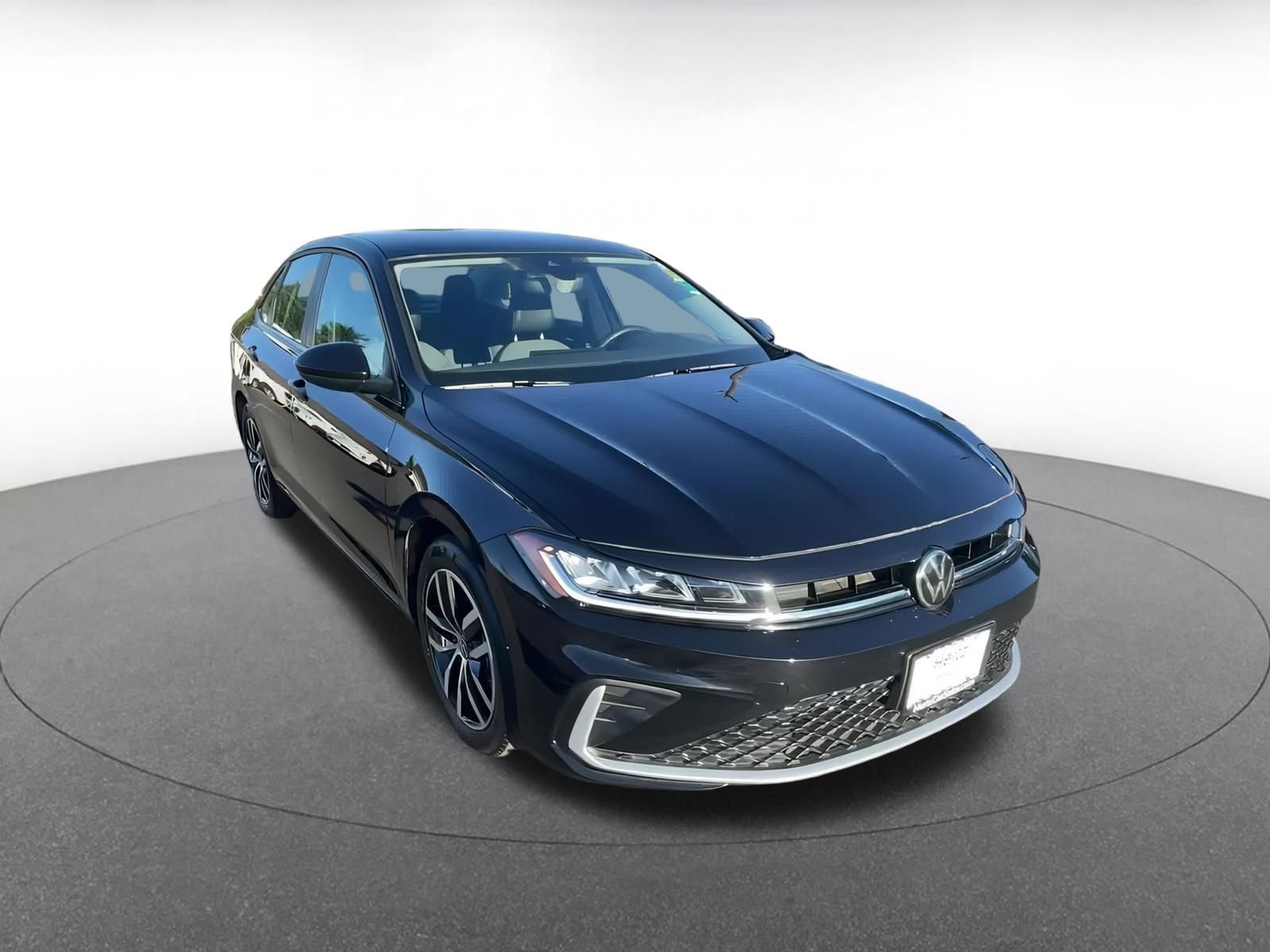 Thumbnail: 2025 Volkswagen Jetta - 3