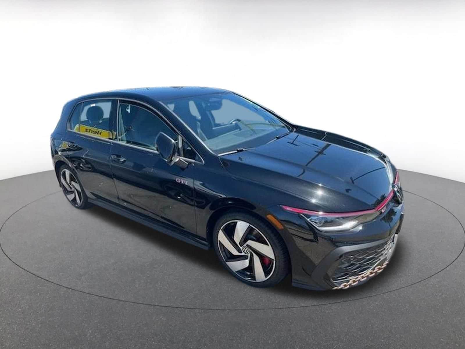 Thumbnail: 2026 Volkswagen Golf - 2