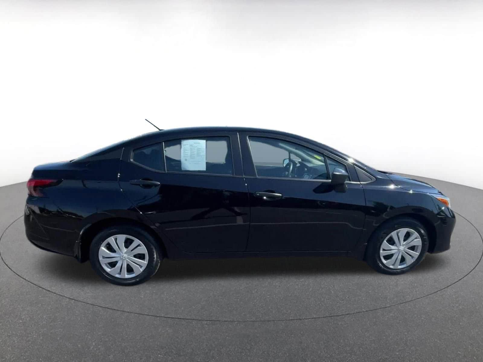 2024 Nissan Versa S 16