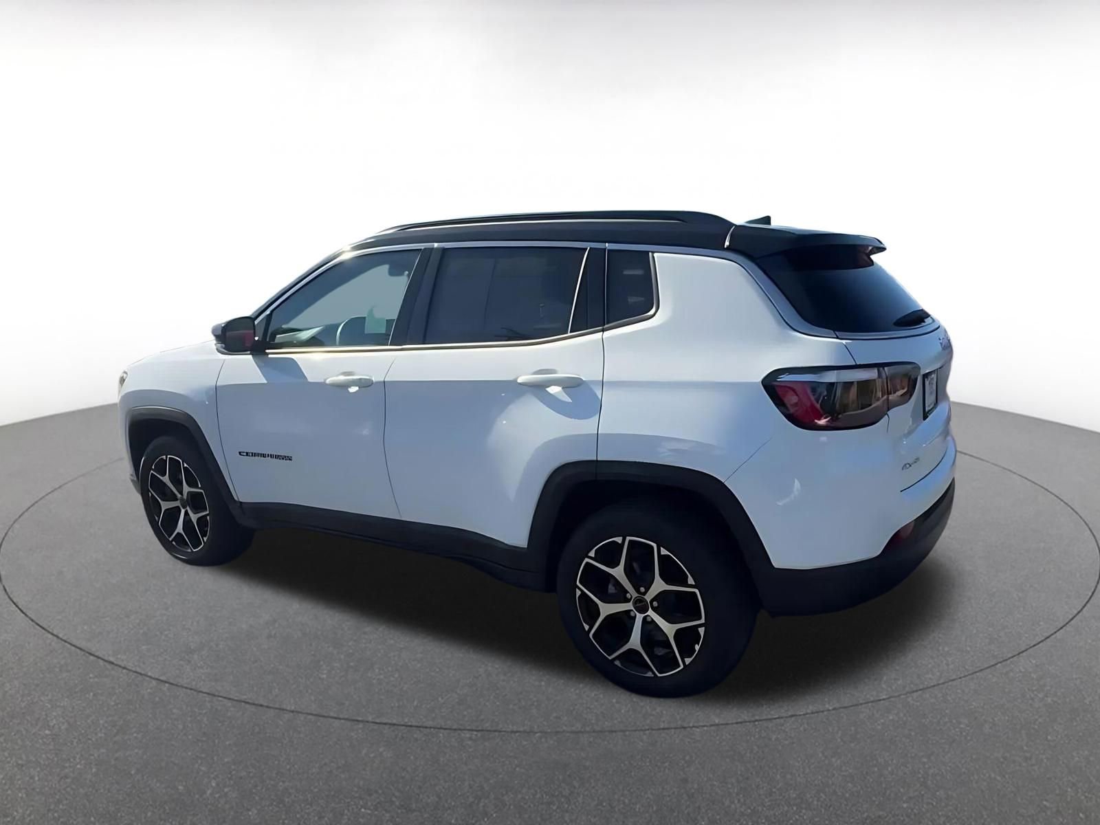 Thumbnail: 2025 Jeep Compass - 10