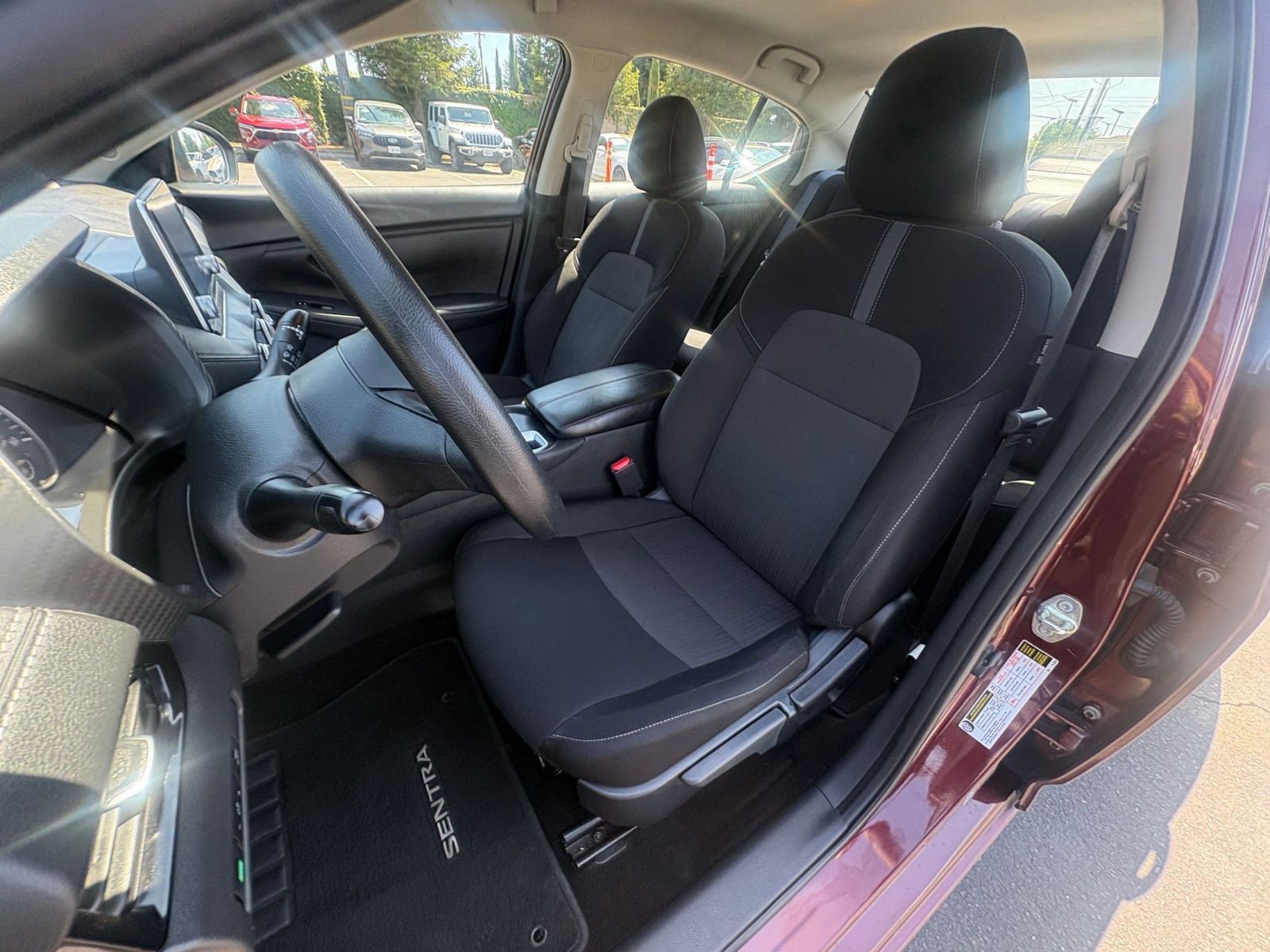 Thumbnail: 2025 Nissan Sentra - 34