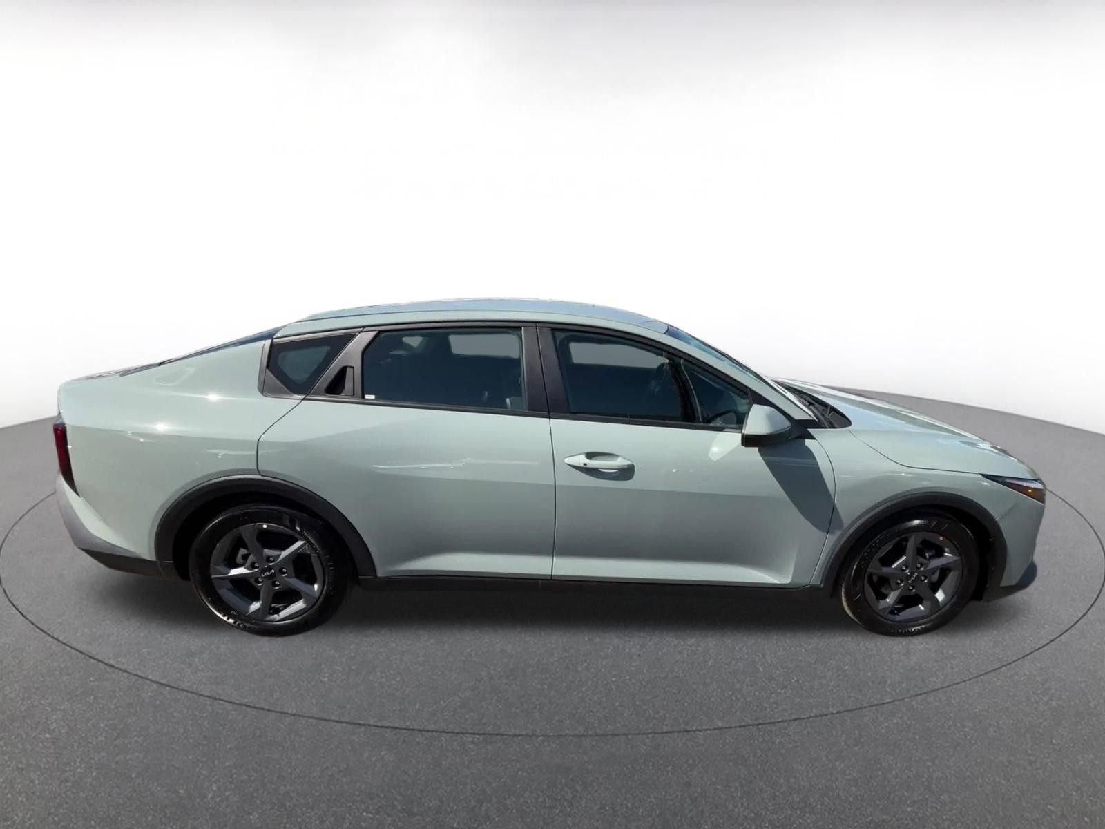 Thumbnail: 2025 Kia K4 - 16
