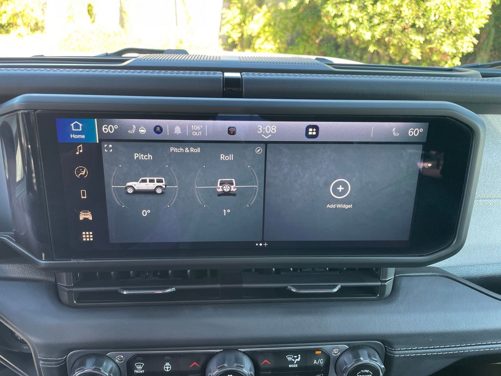 Thumbnail: 2025 Jeep Wrangler - 21