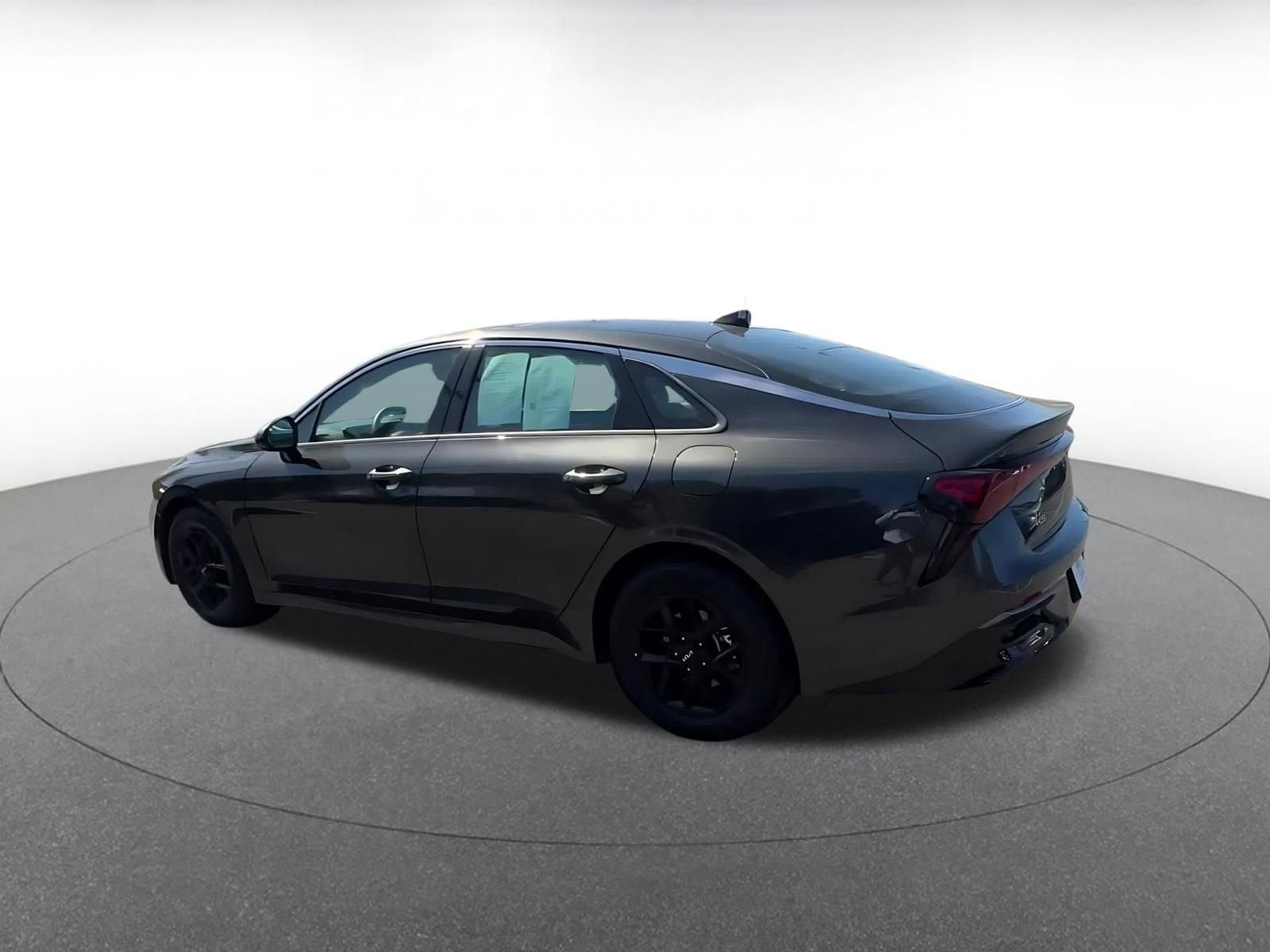 Thumbnail: 2025 Kia K5 - 10