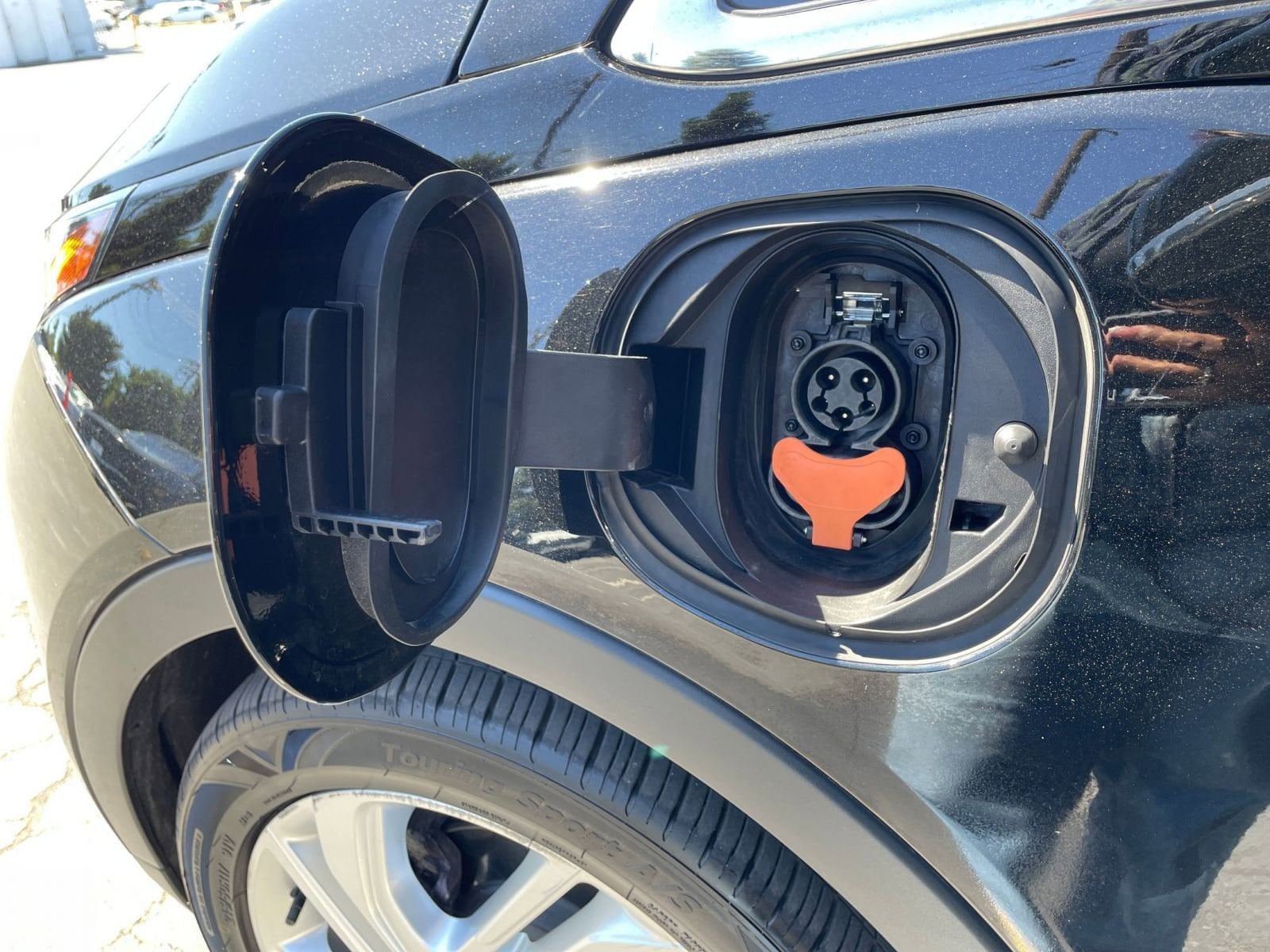 Thumbnail: 2023 Chevrolet Bolt EV - 21