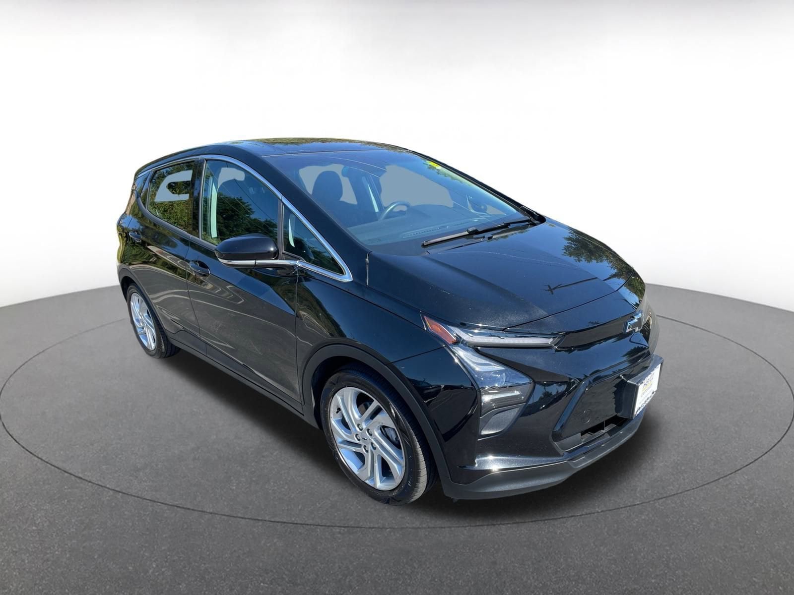 Thumbnail: 2023 Chevrolet Bolt EV - 1