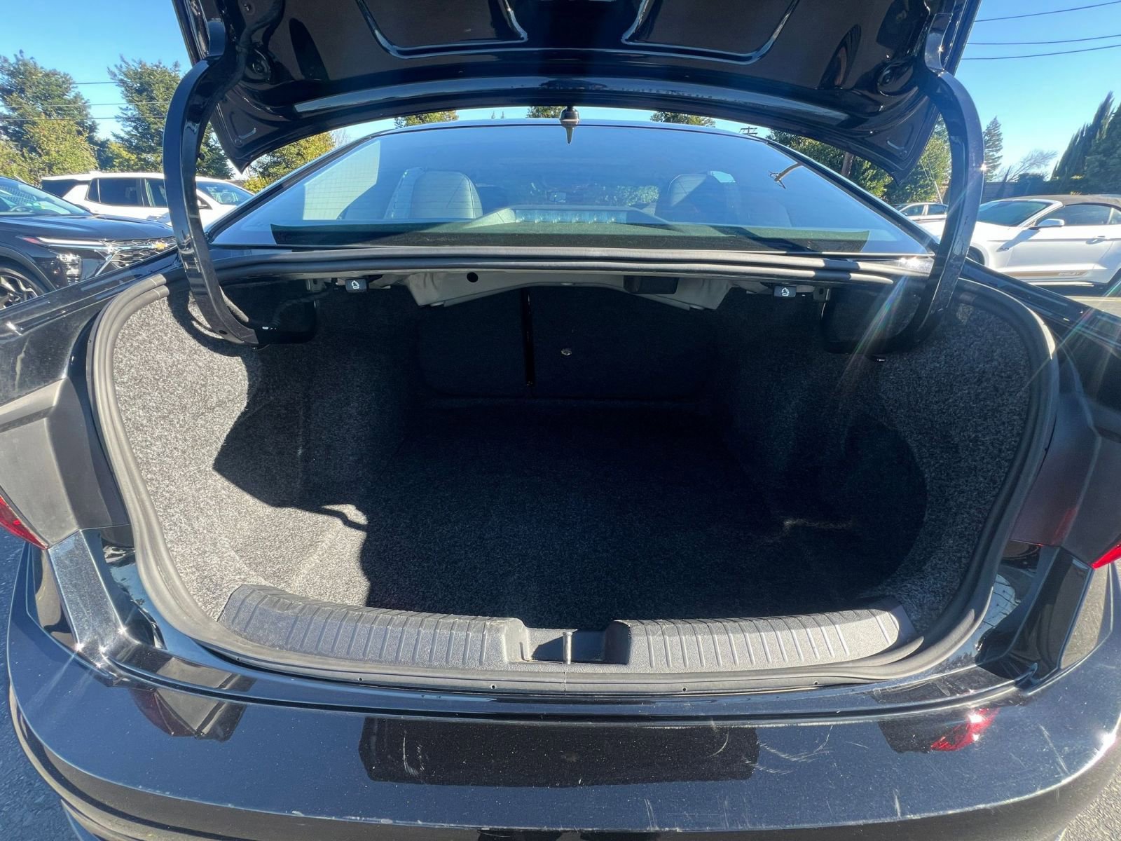 Thumbnail: 2025 Volkswagen Jetta - 31