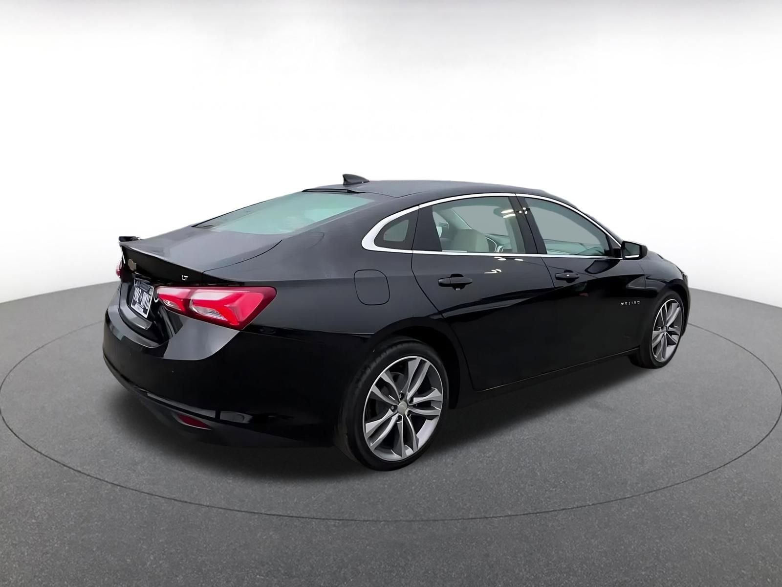 Thumbnail: 2024 Chevrolet Malibu - 15