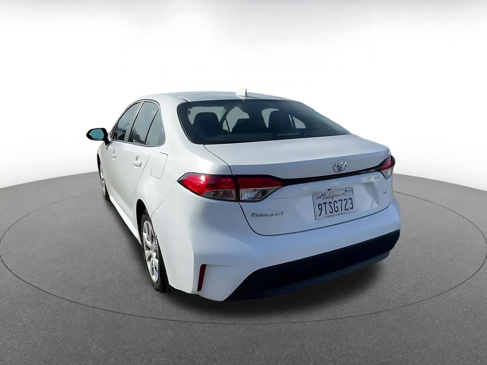 Thumbnail: 2025 Toyota Corolla - 11